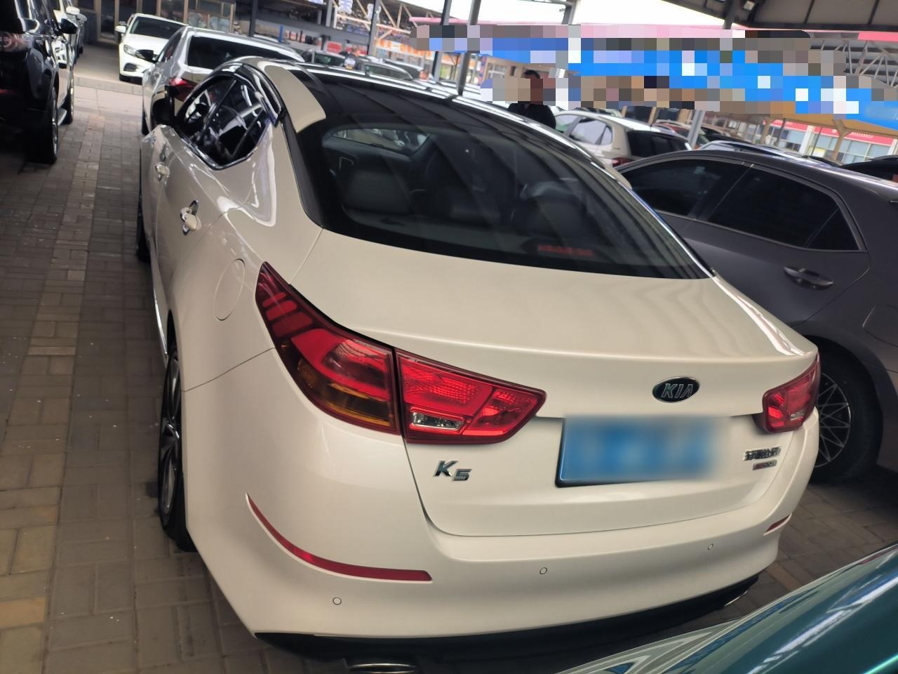 起亚 K5凯酷 2015款 2.0L 自动LUX