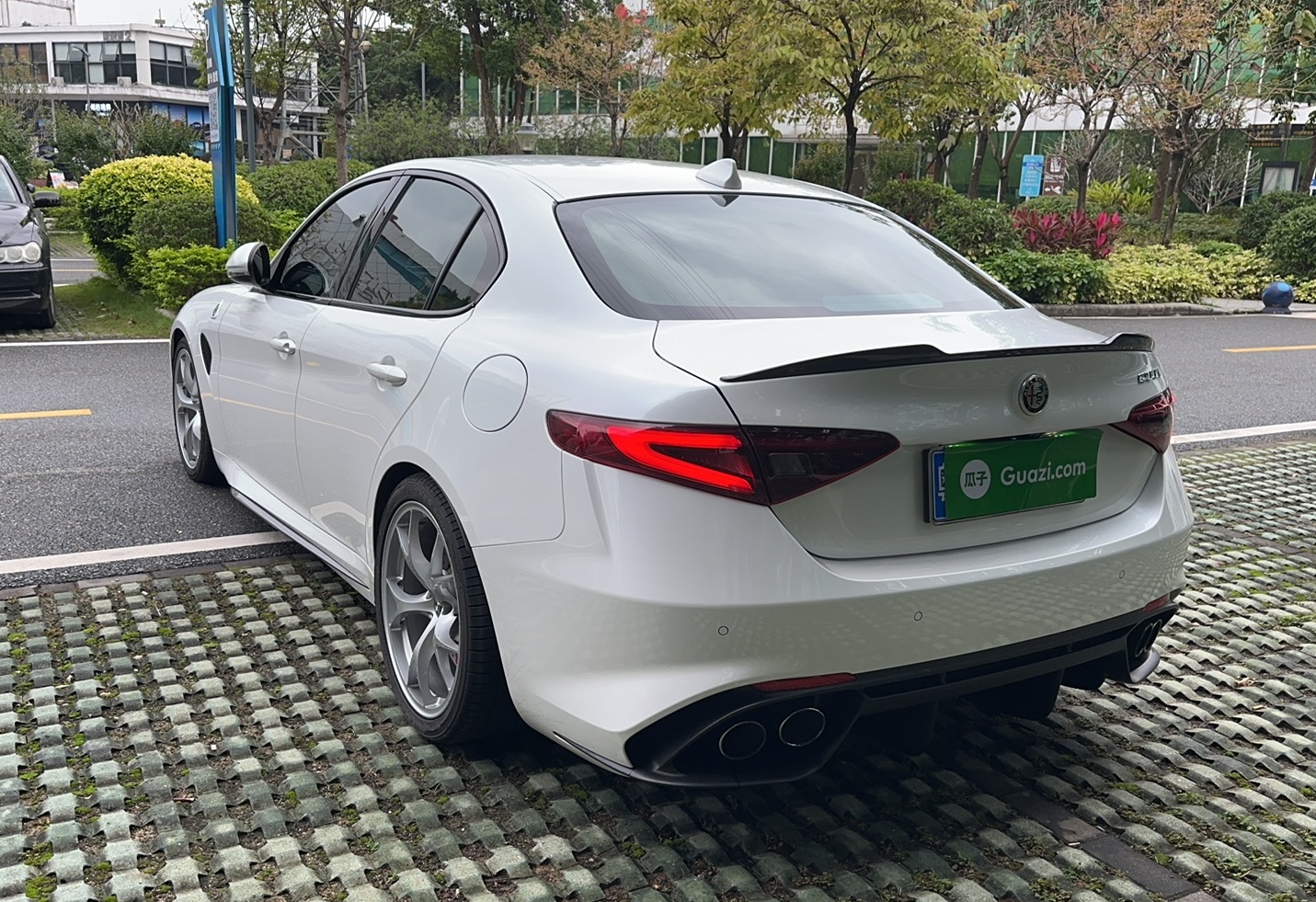 阿尔法·罗密欧 Giulia 2017款 2.9T 510HP 四叶草版