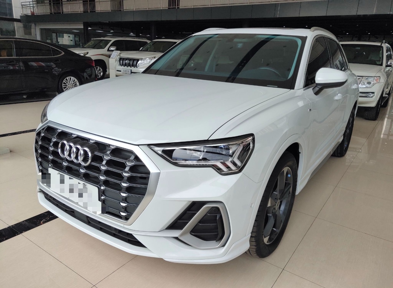 奥迪Q3 2022款 35 TFSI 时尚动感型