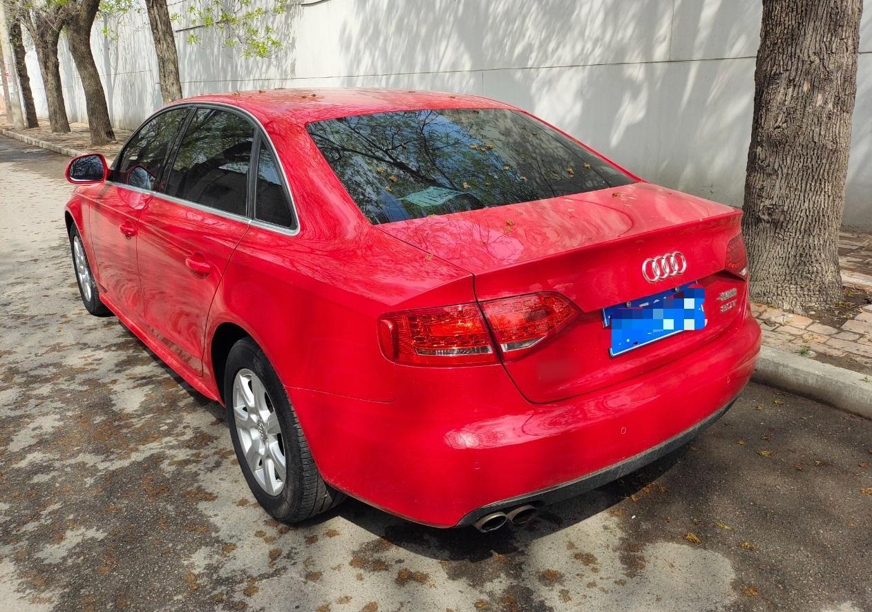 奥迪A4L 2012款 2.0 TFSI 自动标准型