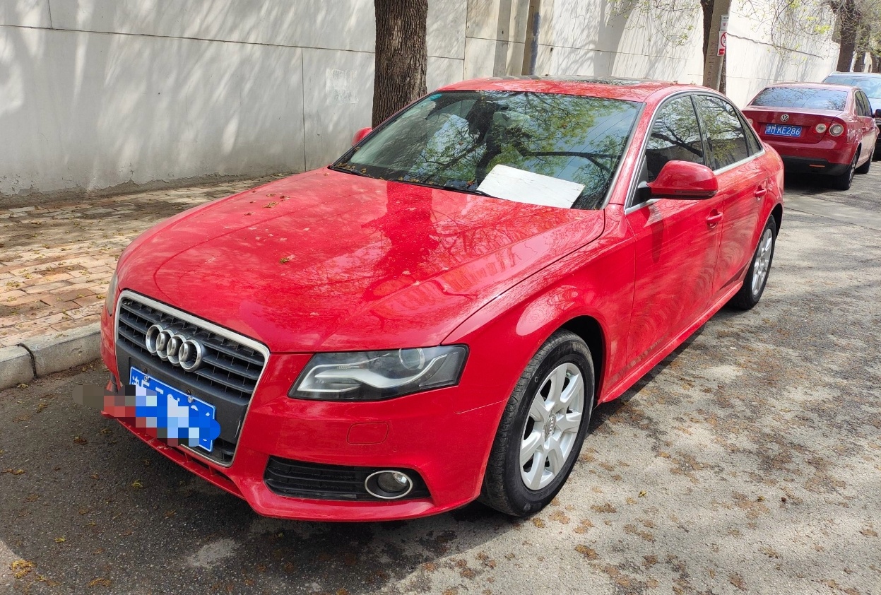 奥迪A4L 2012款 2.0 TFSI 自动标准型