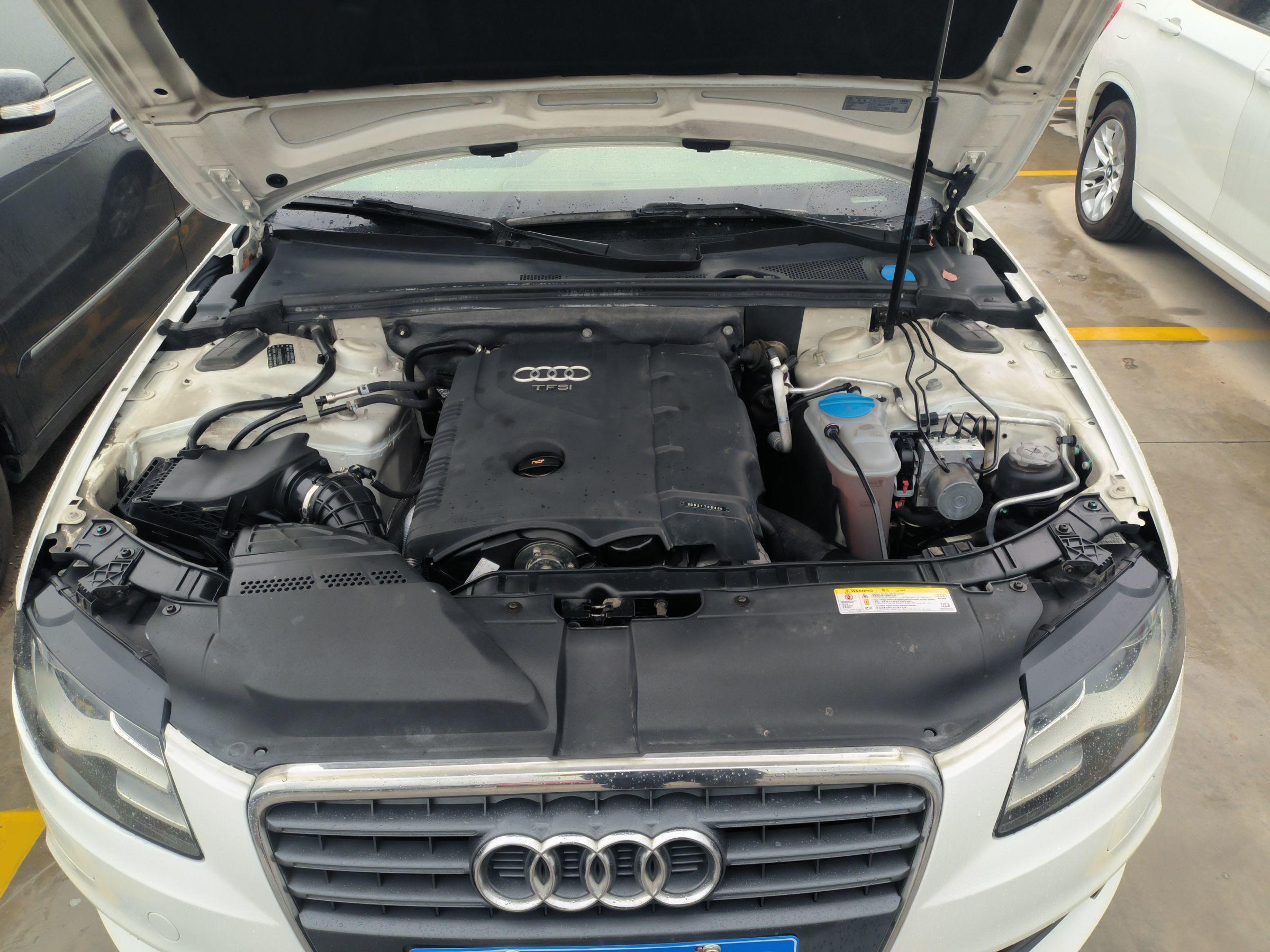 奥迪A4L 2012款 2.0 TFSI 自动标准型