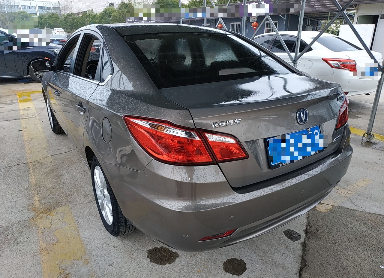 长安 逸动 2014款 1.6L 手动豪华型