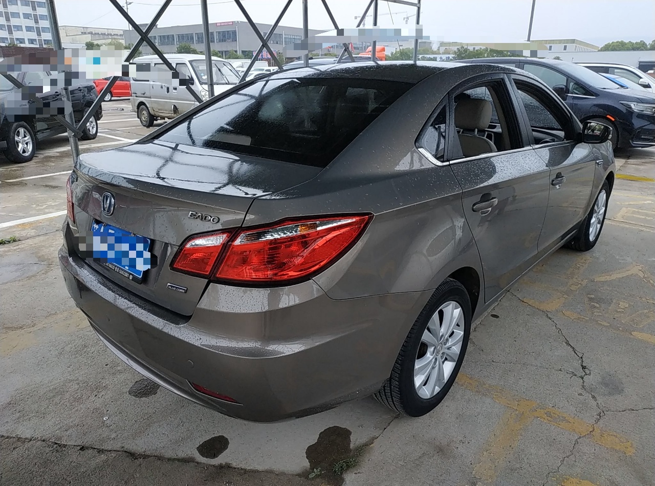 长安 逸动 2014款 1.6L 手动豪华型