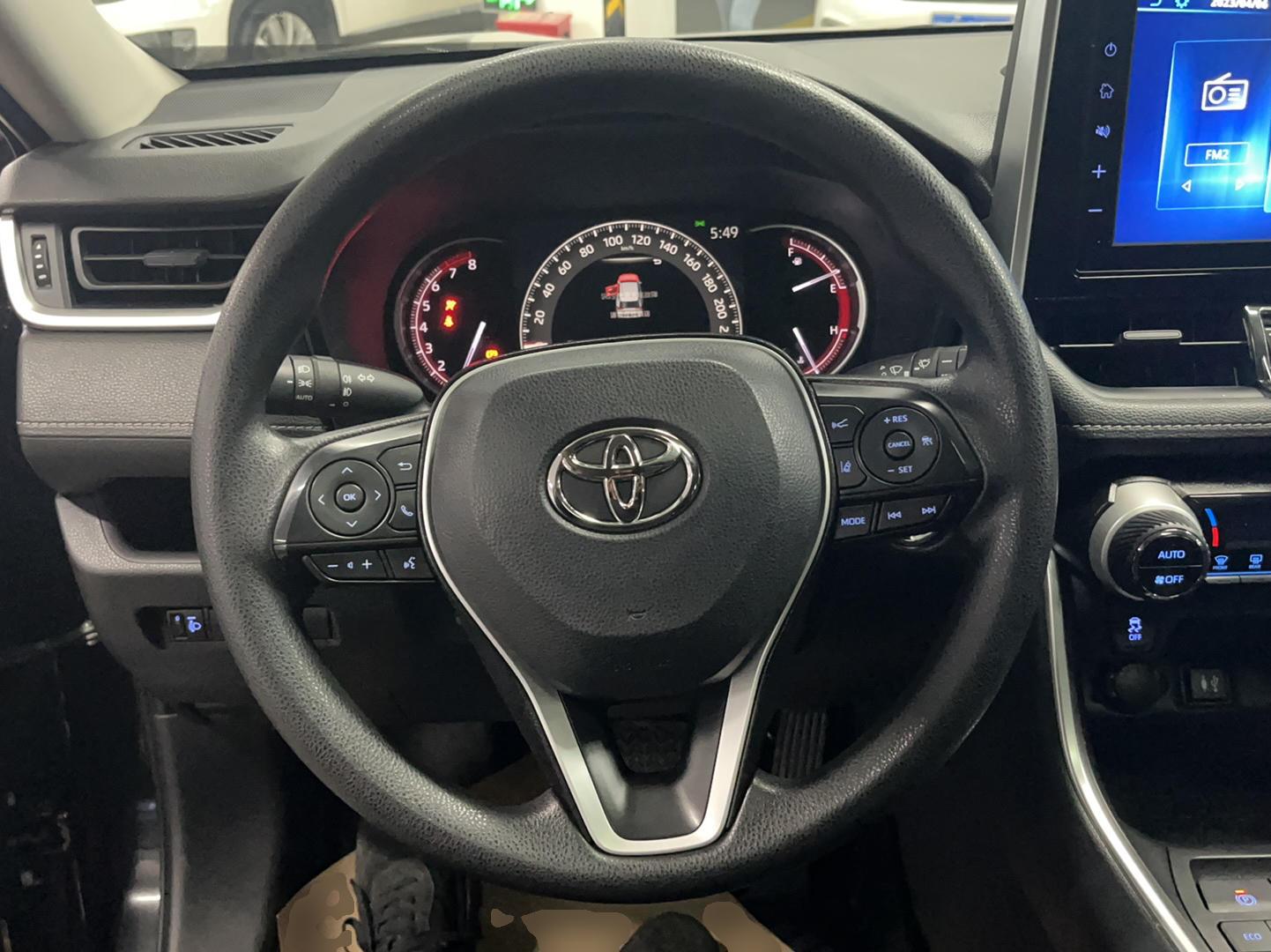 丰田 RAV4 2020款 2.0L CVT四驱风尚版