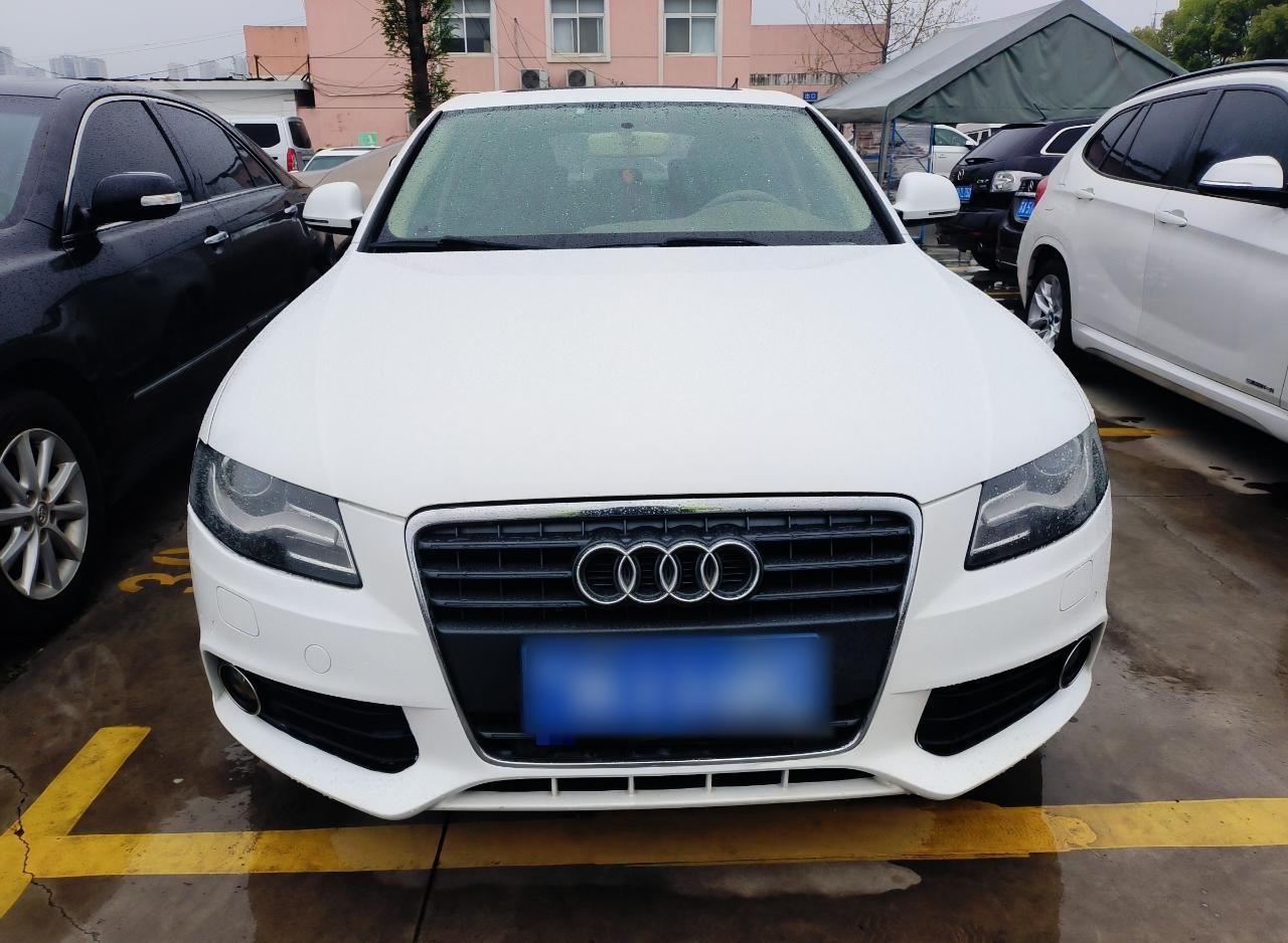 奥迪A4L 2012款 2.0 TFSI 自动标准型