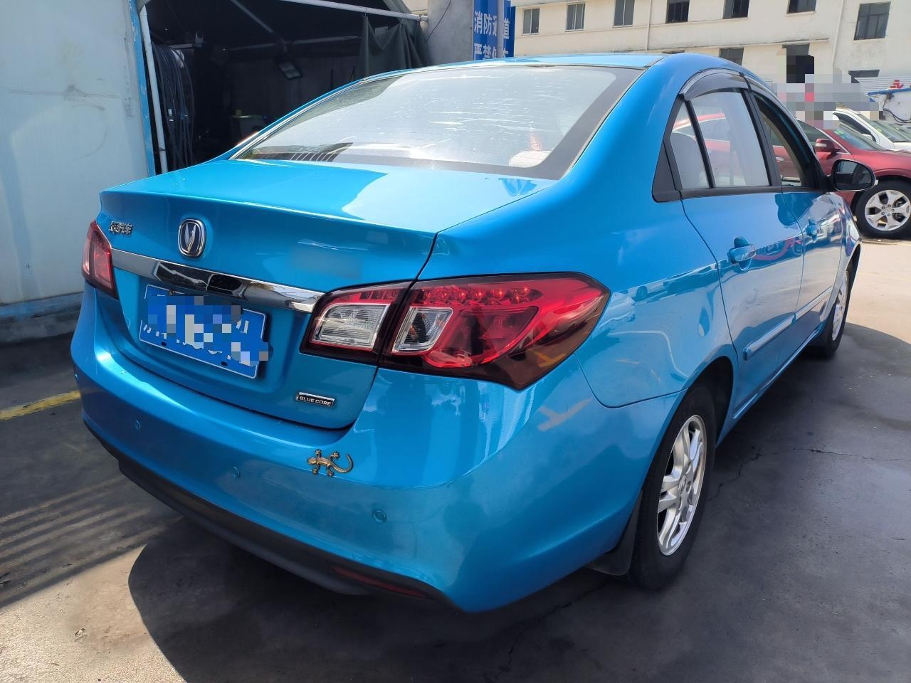 长安 悦翔V5 2012款 1.5L 手动梦幻型