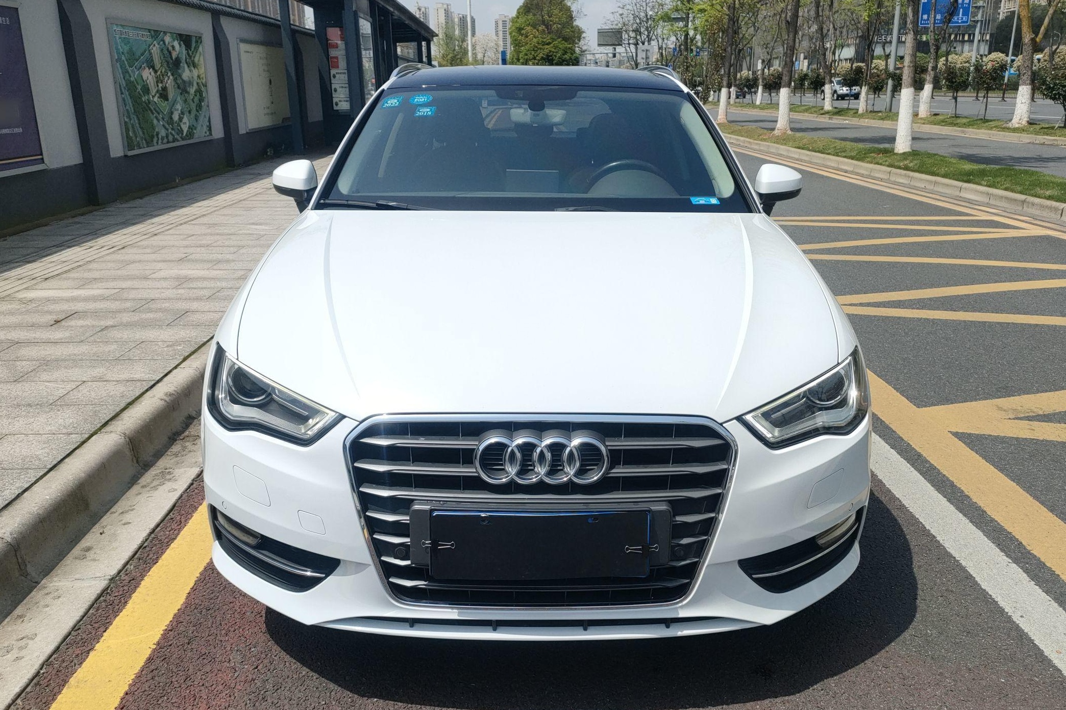 奥迪A3 2015款 Sportback 35 TFSI 百万纪念舒享型