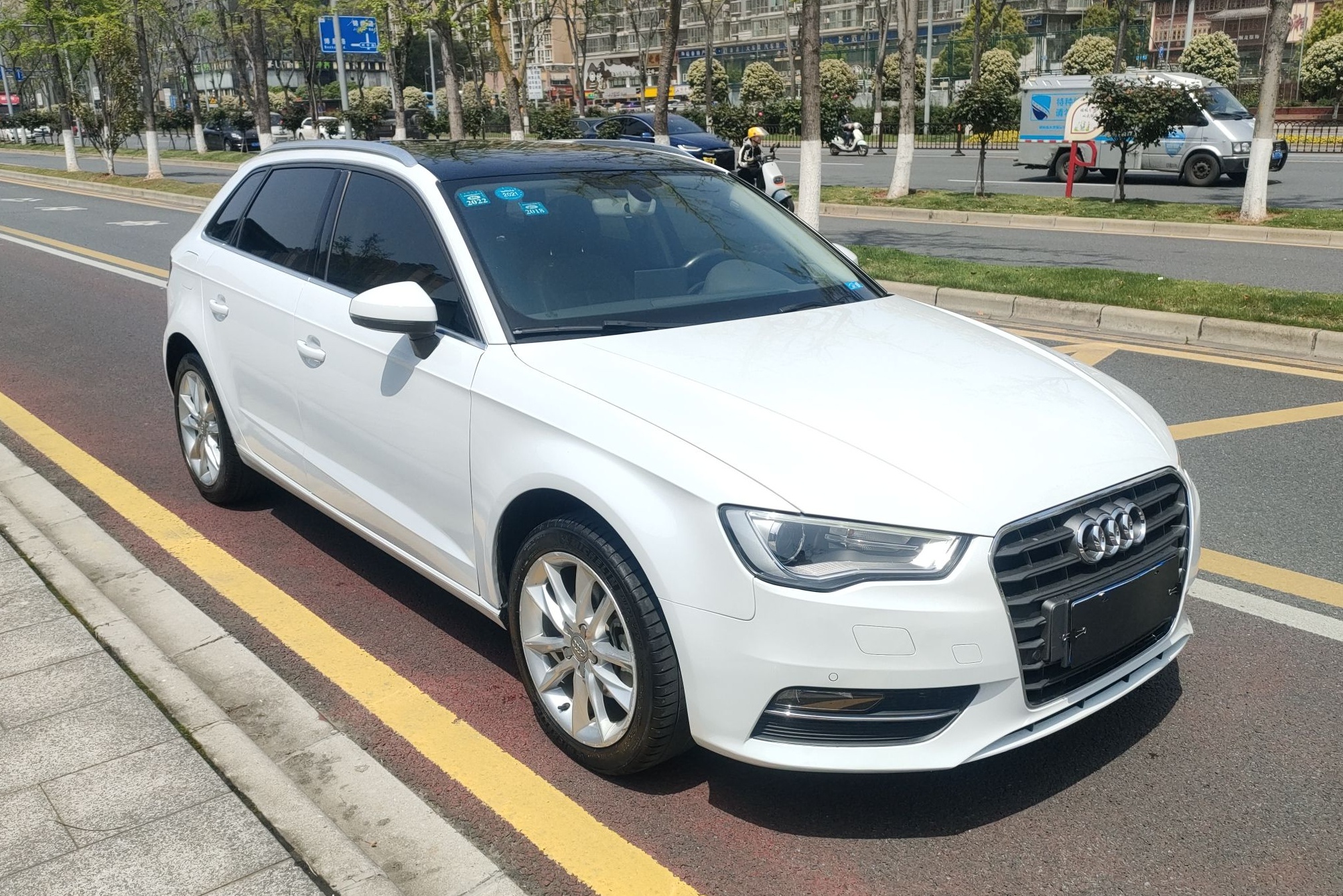 奥迪A3 2015款 Sportback 35 TFSI 百万纪念舒享型