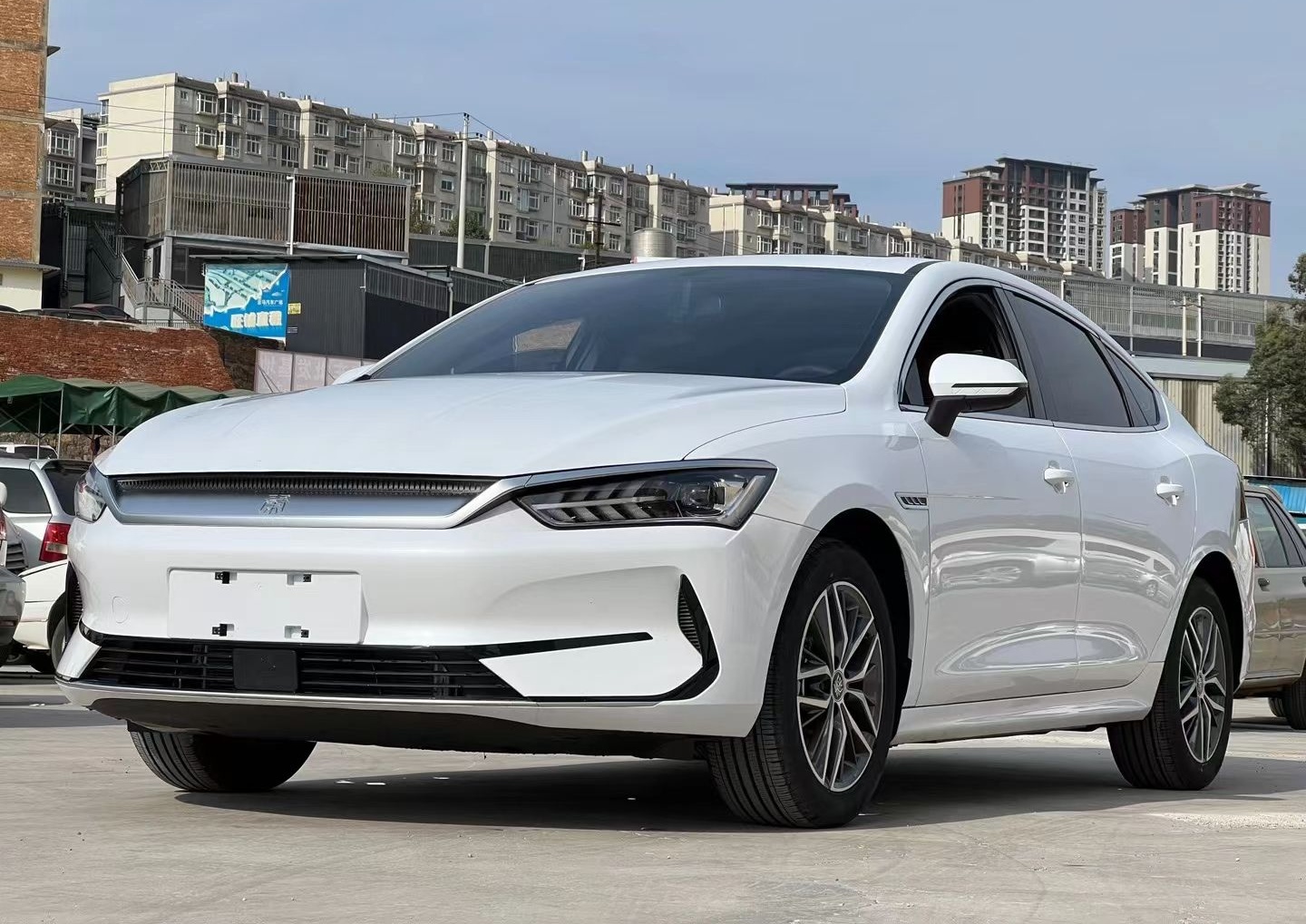 比亚迪 秦PLUS 2021款 EV 500KM 豪华型