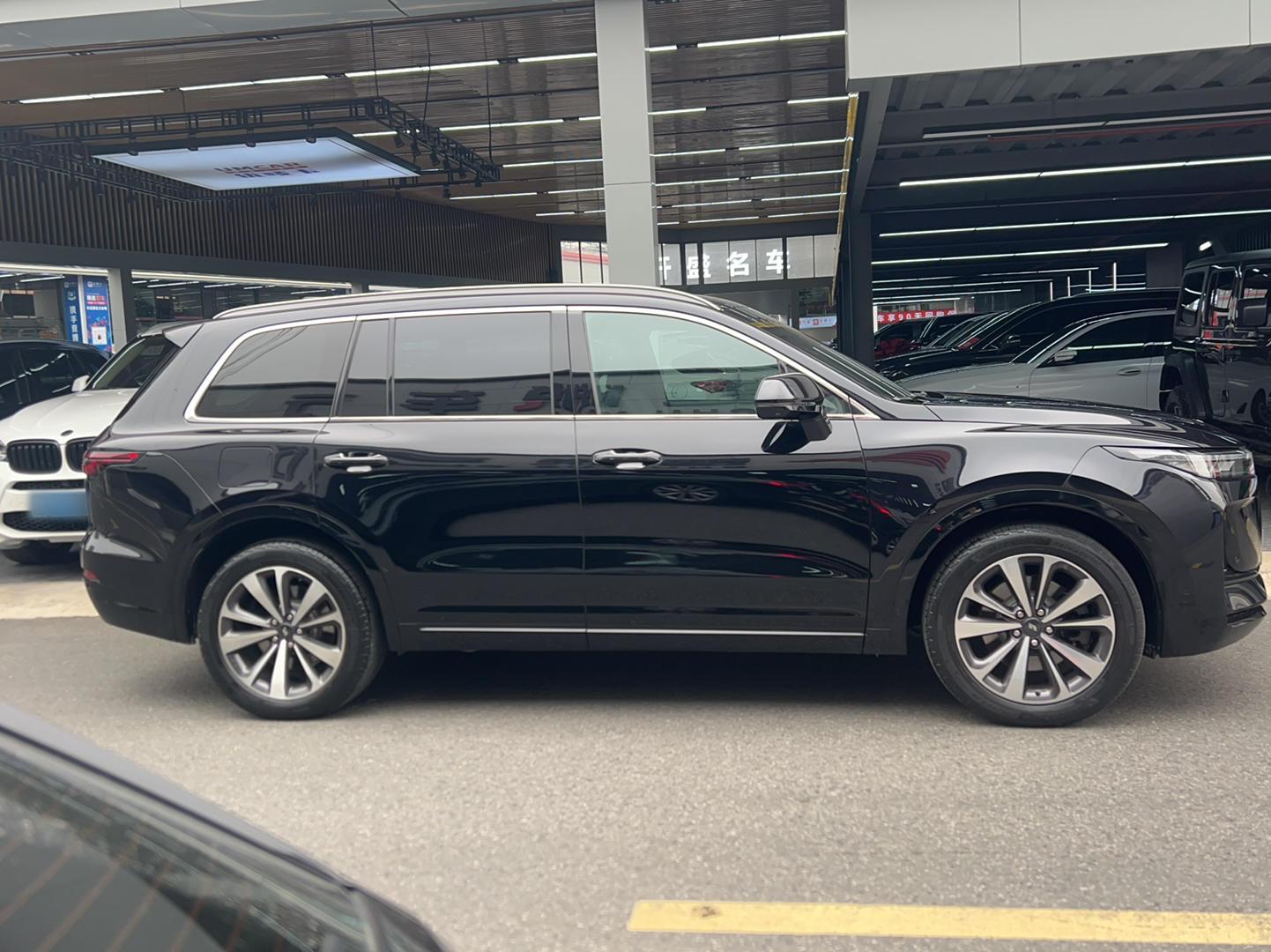 理想汽车 理想ONE 2020款 增程6座版