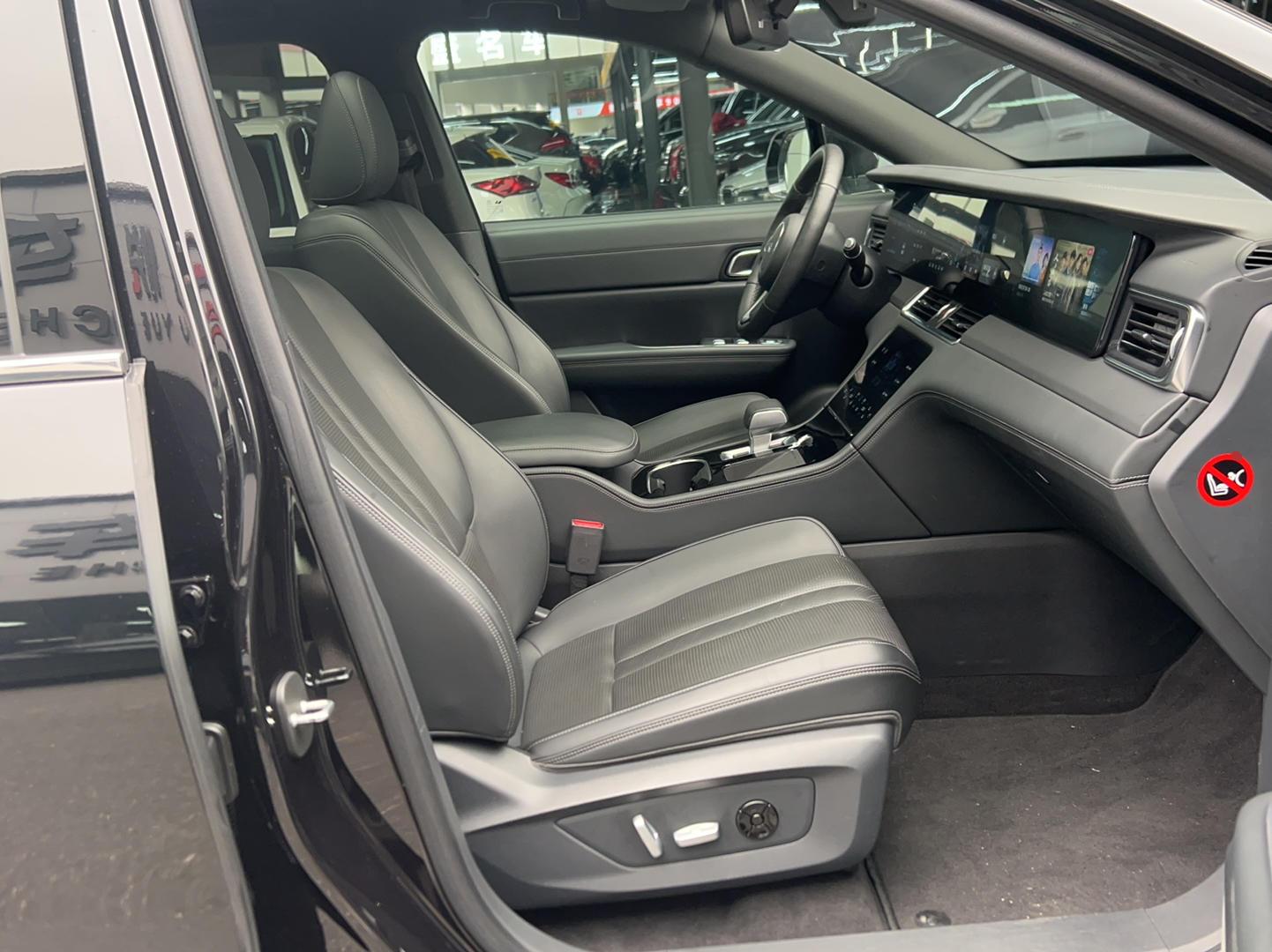 理想汽车 理想ONE 2020款 增程6座版