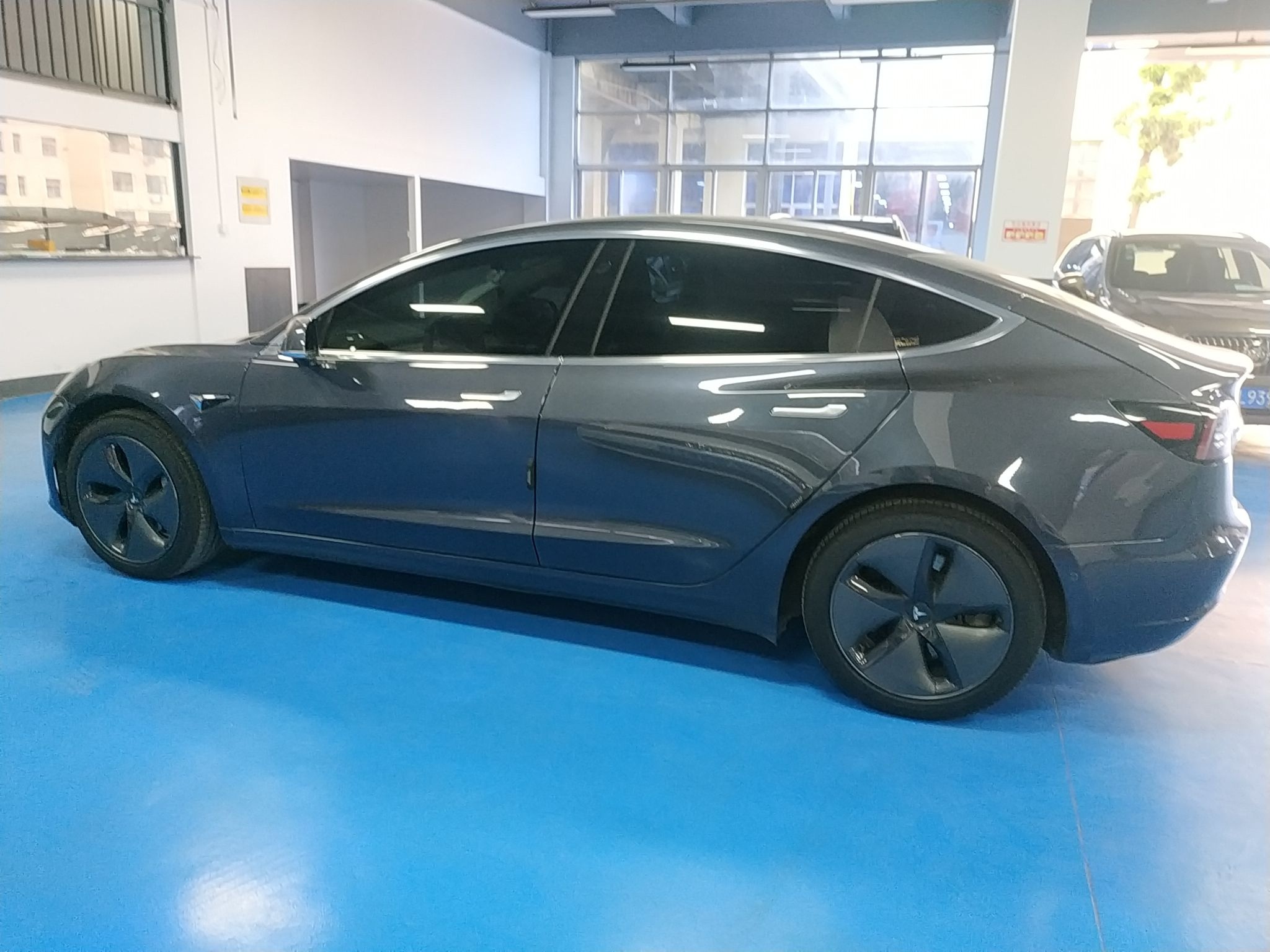 特斯拉 Model 3 2019款 标准续航后驱升级版(进口)