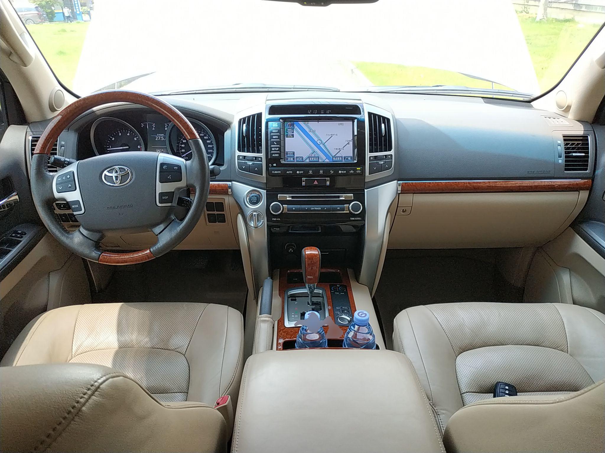 丰田 兰德酷路泽 2012款 4.6L 自动VX-R