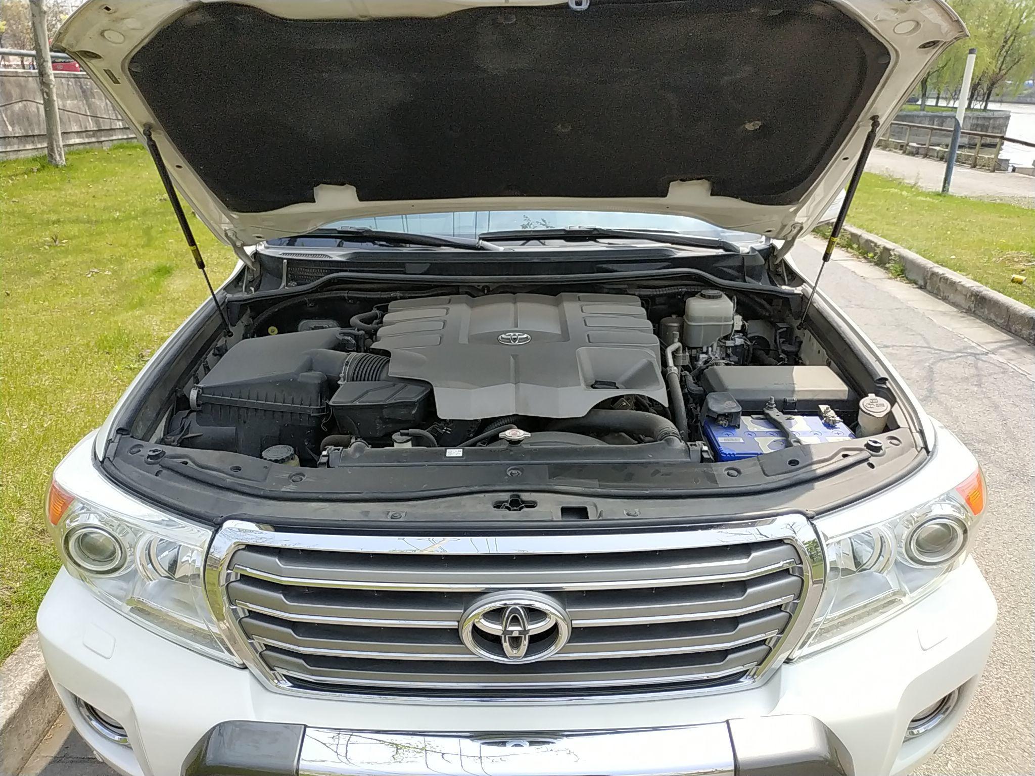 丰田 兰德酷路泽 2012款 4.6L 自动VX-R