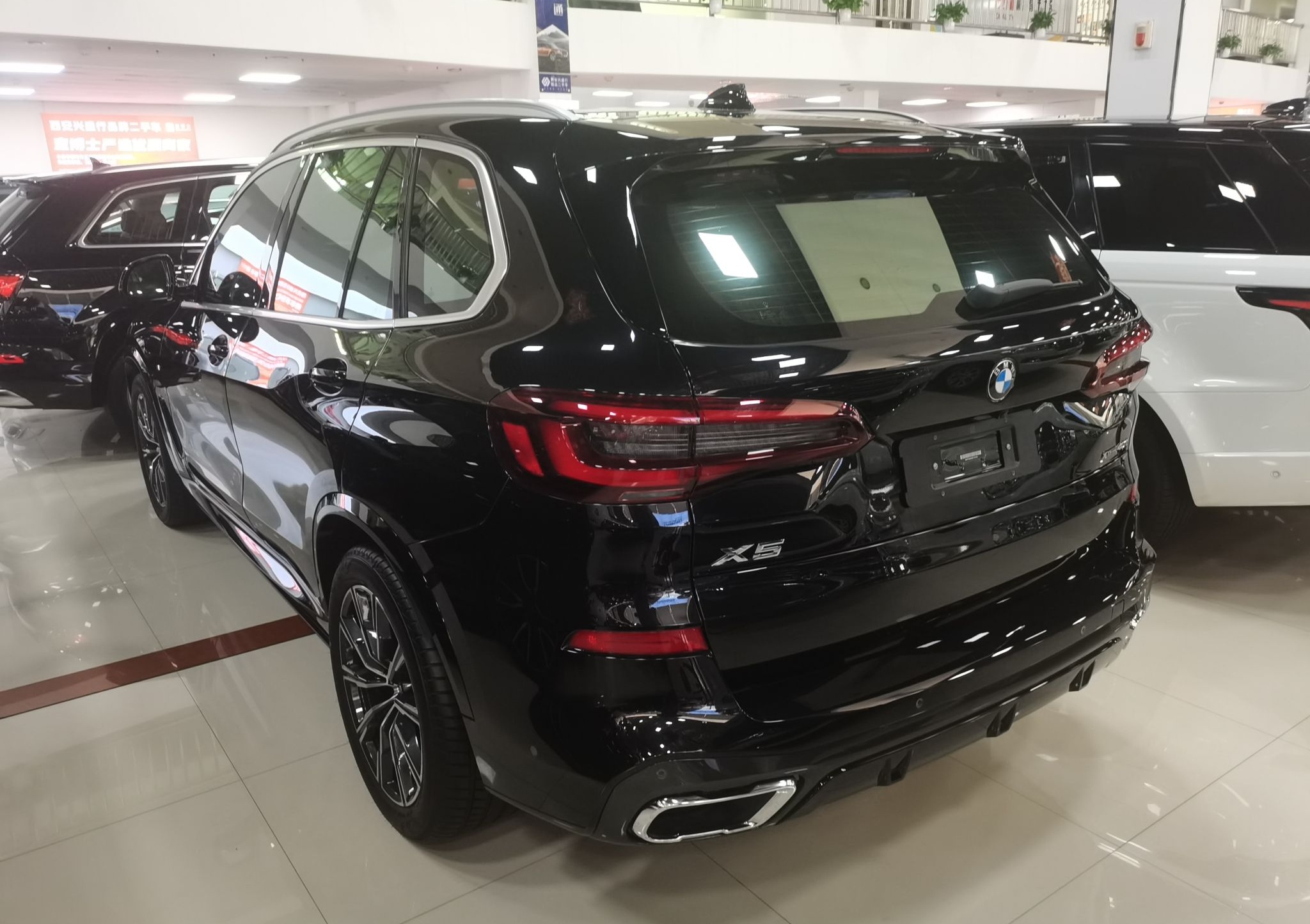 宝马X5 2021款 改款 xDrive40i M运动套装(进口)