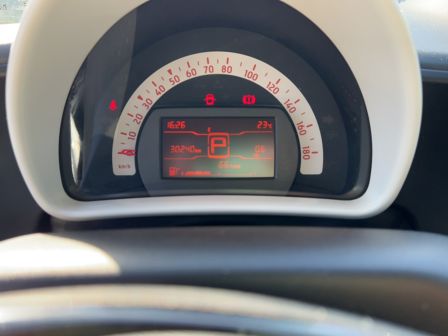 smart fortwo 2015款 1.0L 52千瓦硬顶灵动版