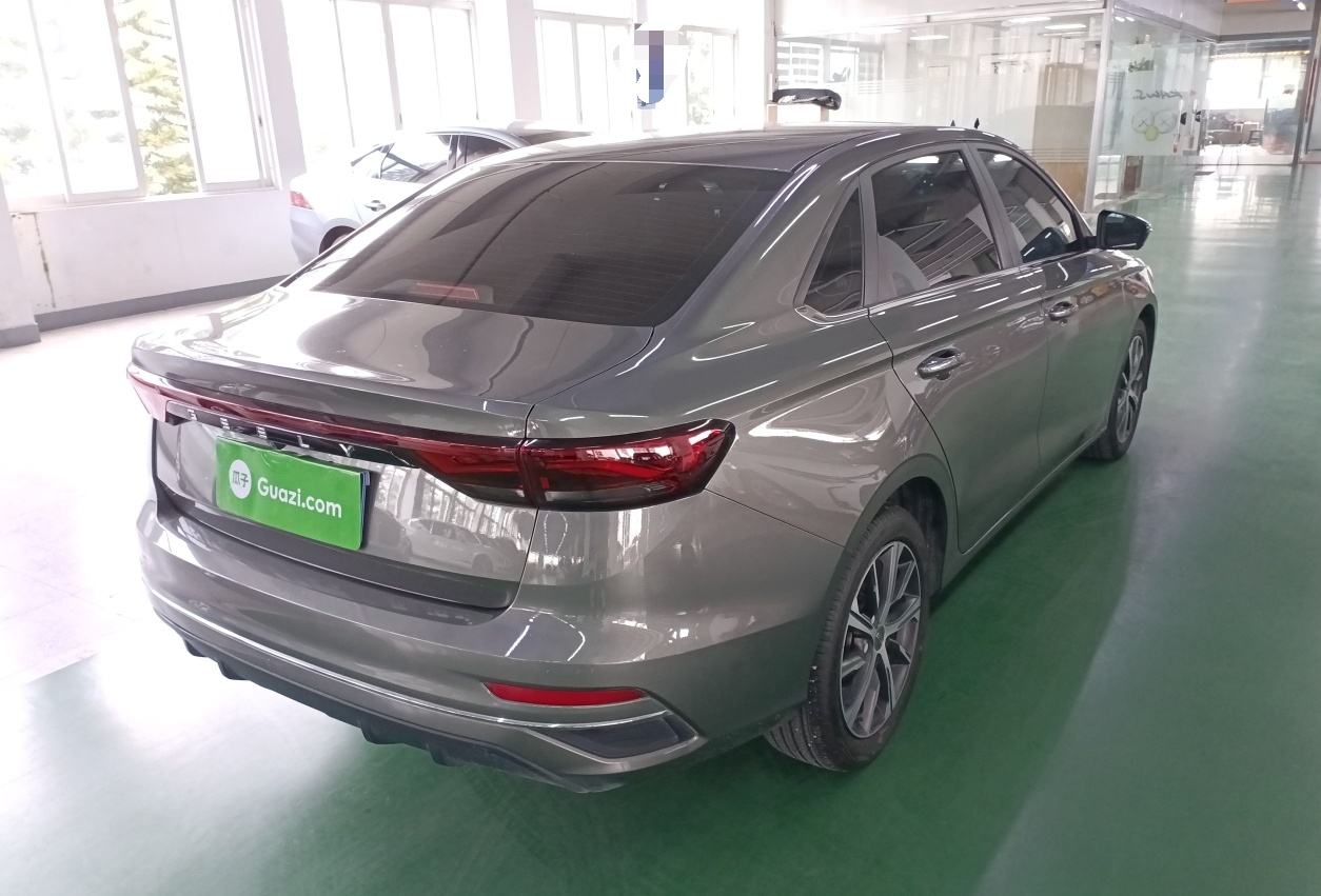 吉利汽车 帝豪 2022款 第4代 1.5L CVT旗舰型