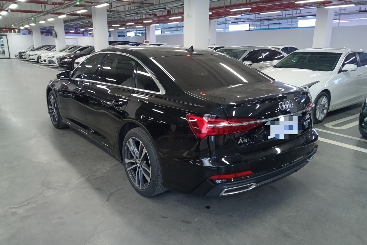 奥迪A6L 2020款 40 TFSI 豪华动感型