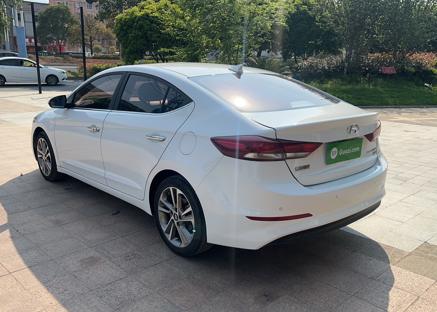 现代 领动 2016款 1.6L 自动智炫·豪华型