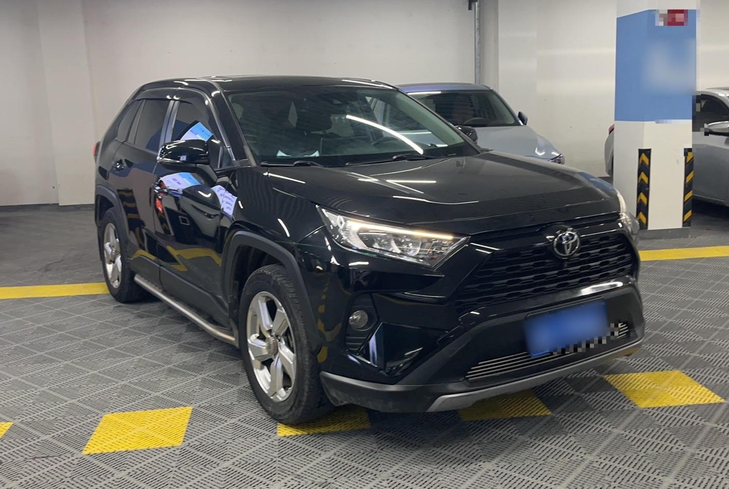 丰田 RAV4 2020款 2.0L CVT四驱风尚版