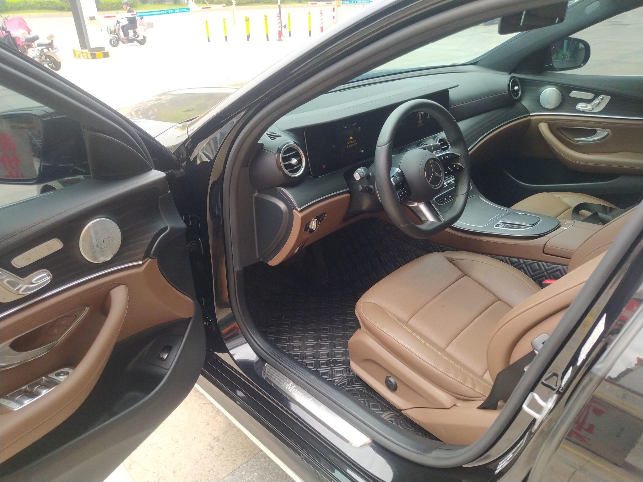 奔驰E级 2021款 E 300 L 运动豪华型