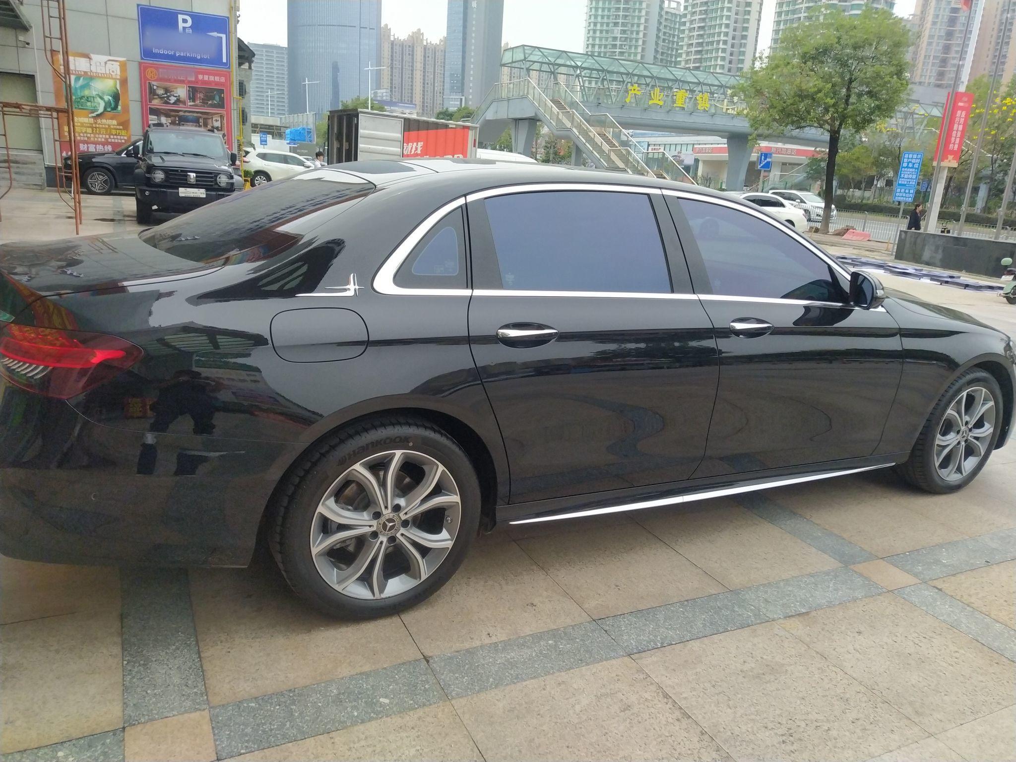 奔驰E级 2021款 E 300 L 运动豪华型