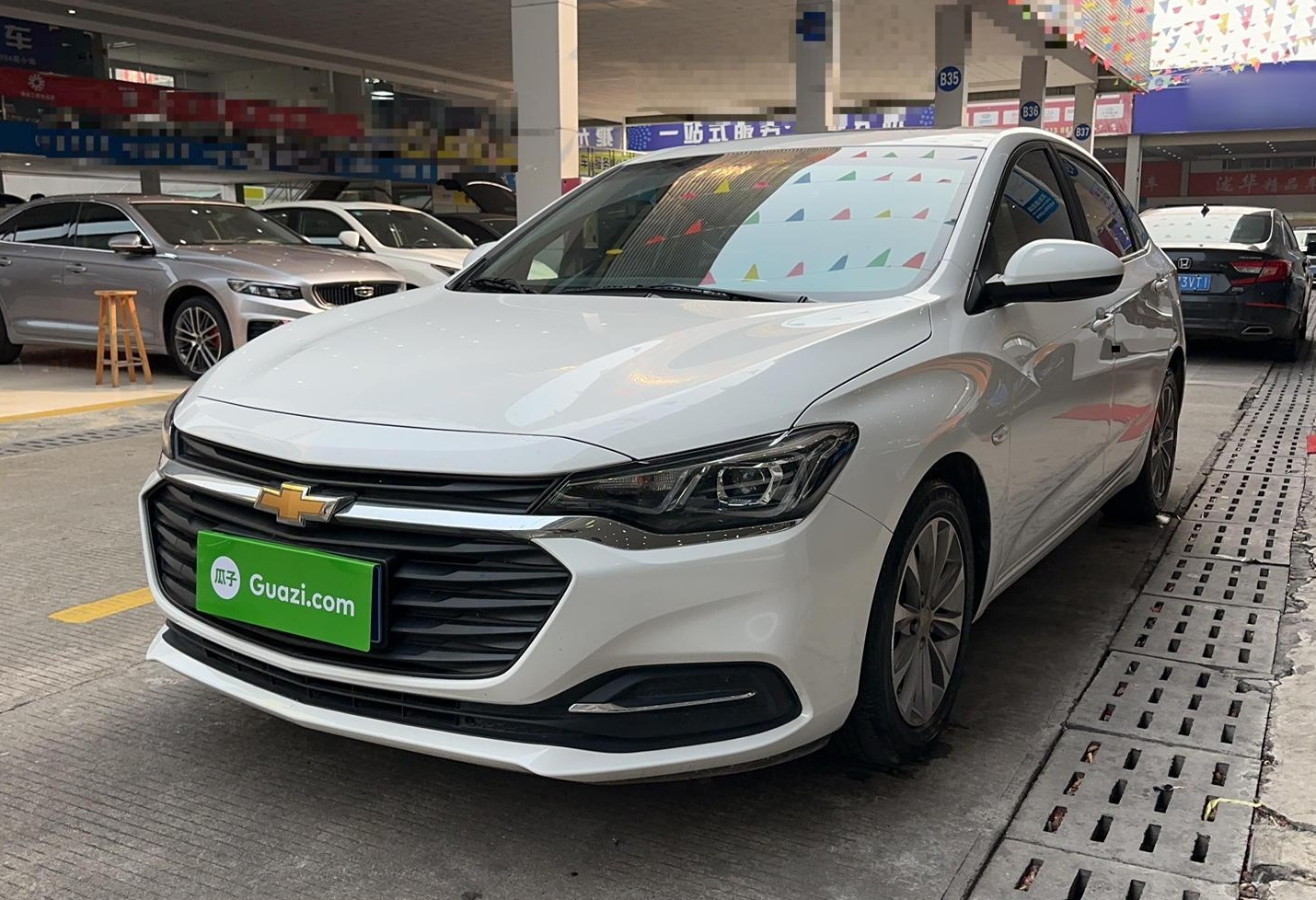 雪佛兰 科鲁泽 2022款 320 自动悦享天窗版