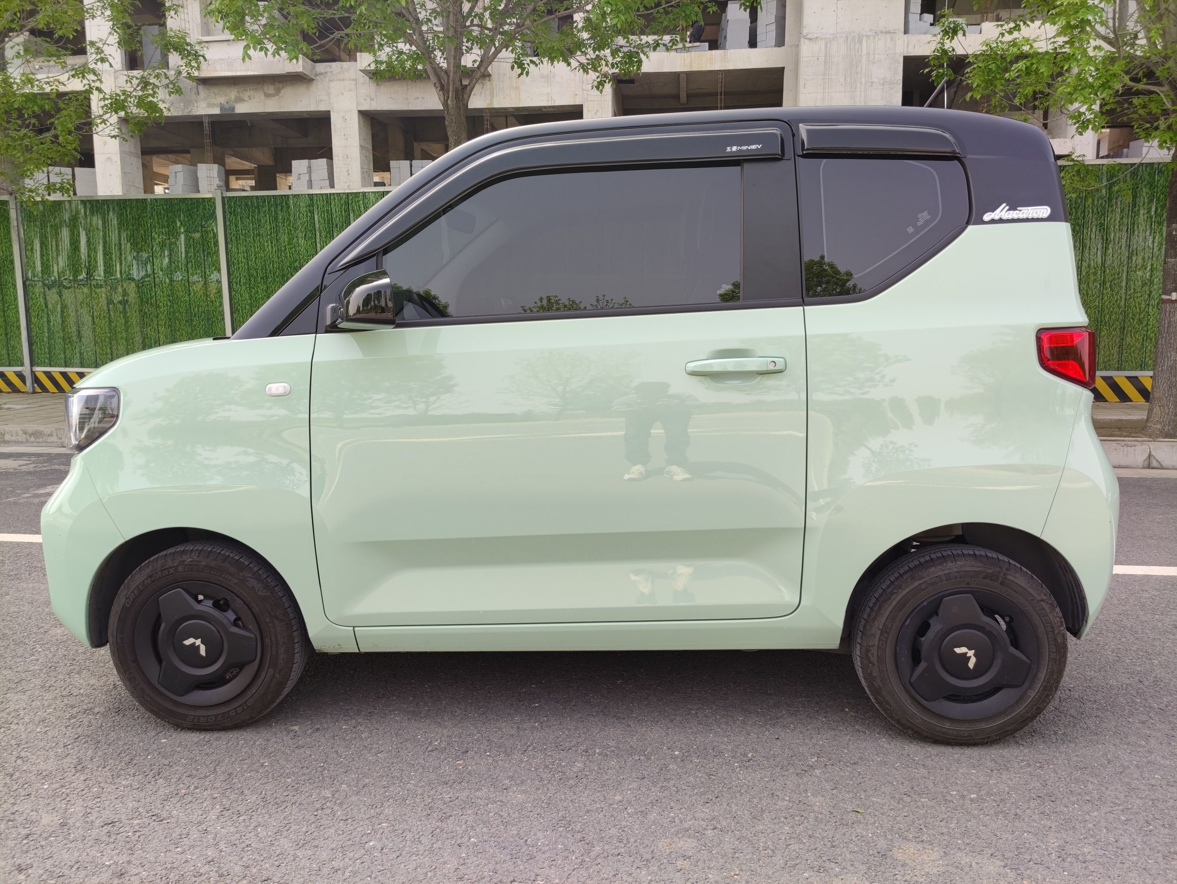 五菱汽车 宏光MINI EV 2022款 马卡龙臻享款 磷酸铁锂