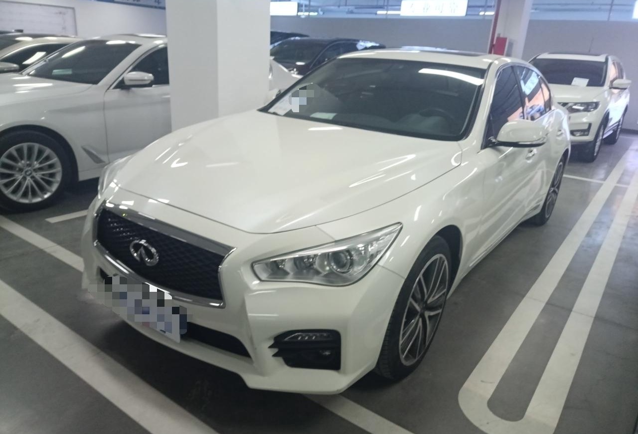 英菲尼迪Q50L 2016款 2.0T 舒适版