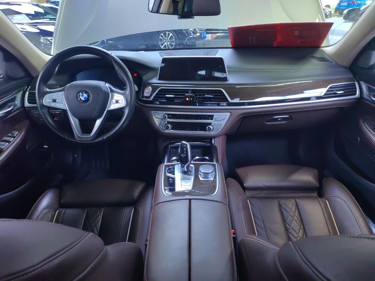 宝马7系 2019款 730Li 豪华套装(进口)