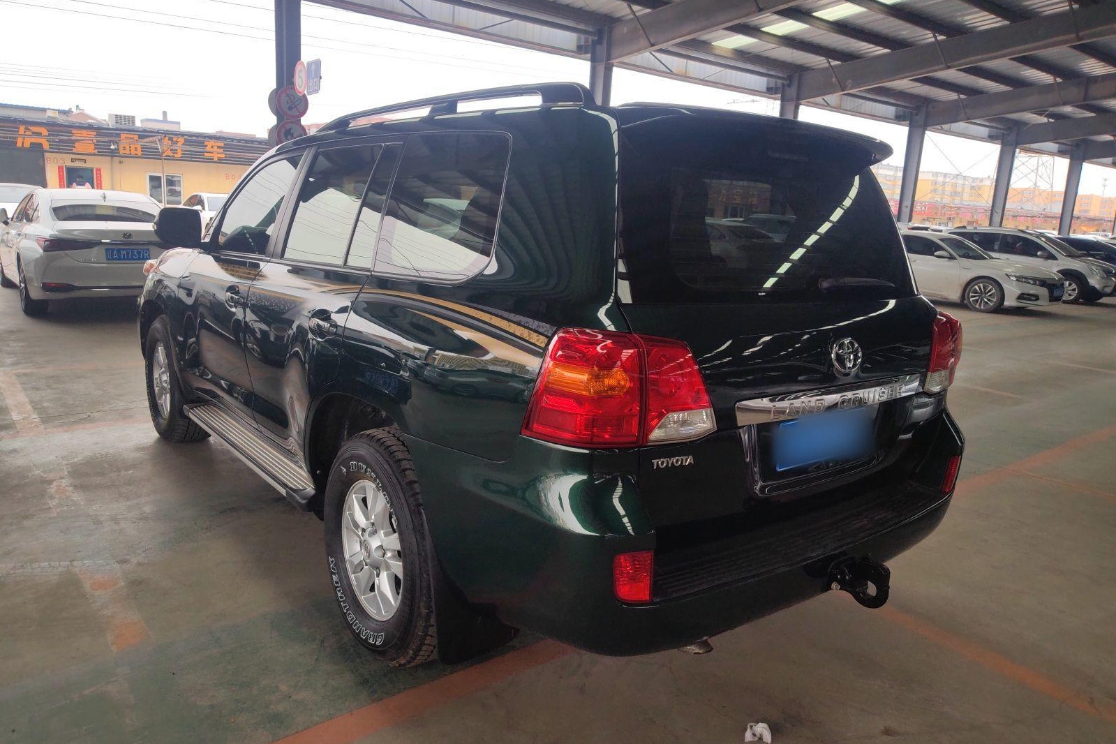 丰田 兰德酷路泽 2012款 4.0L 自动VX