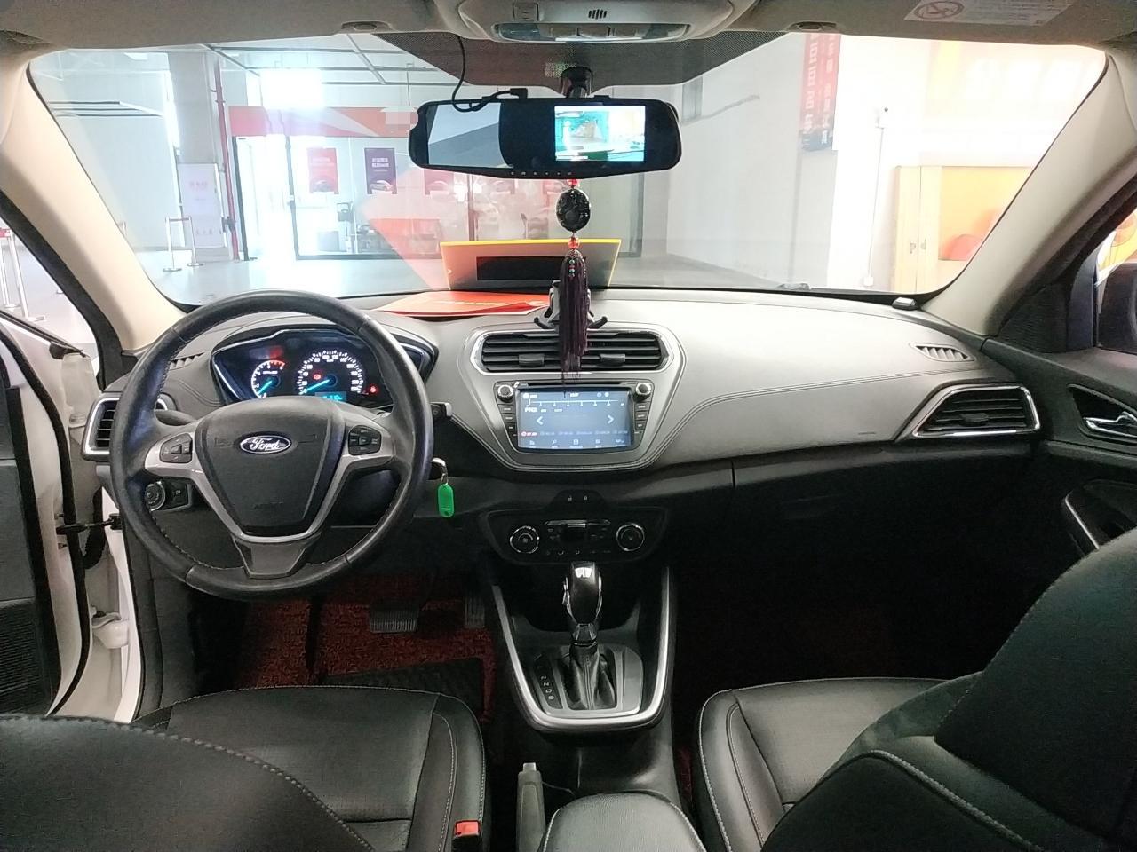 福特 福睿斯 2015款 1.5L 自动时尚型