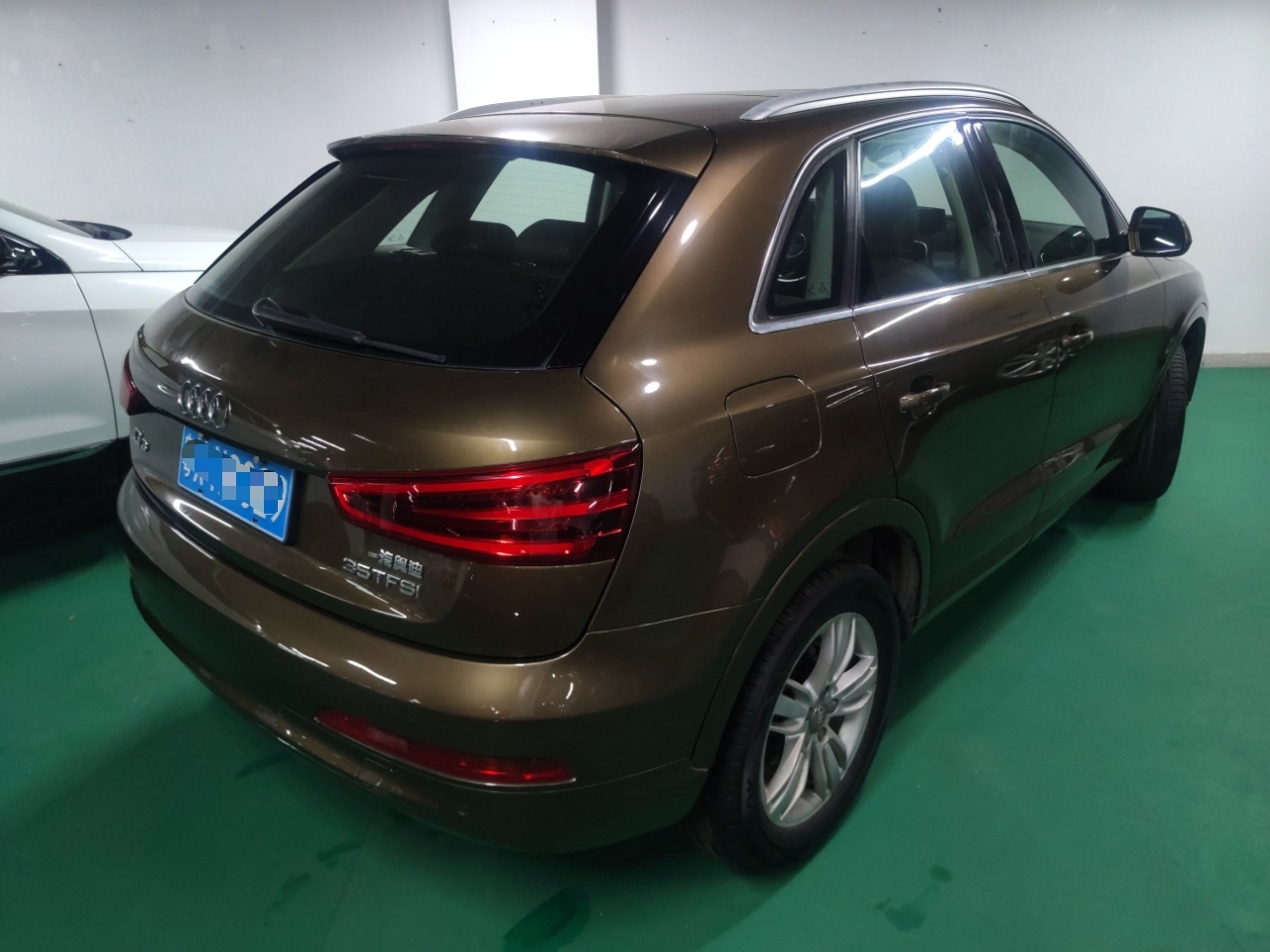 奥迪Q3 2013款 35 TFSI 舒适型