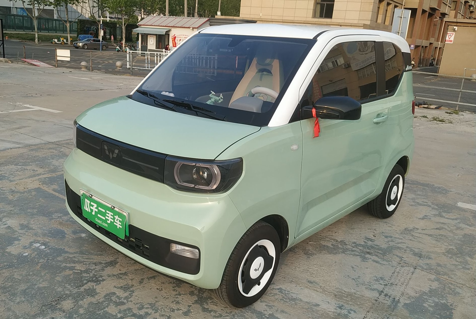 五菱汽车 宏光MINI EV 2022款 马卡龙时尚款 磷酸铁锂