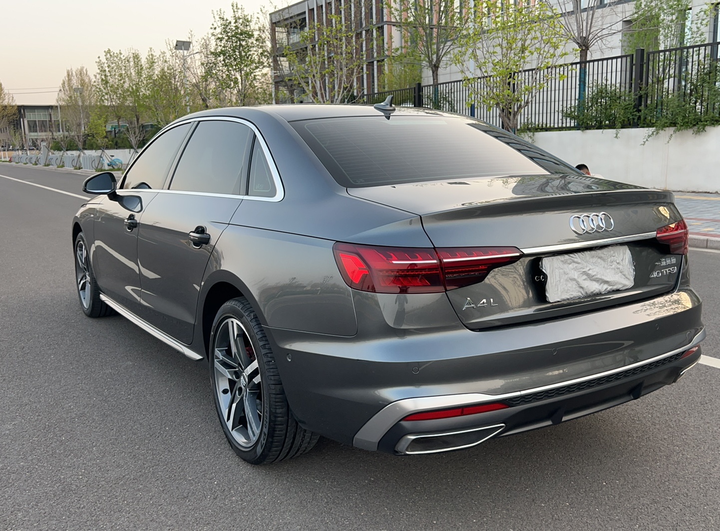 奥迪A4L 2020款 40 TFSI 豪华动感型