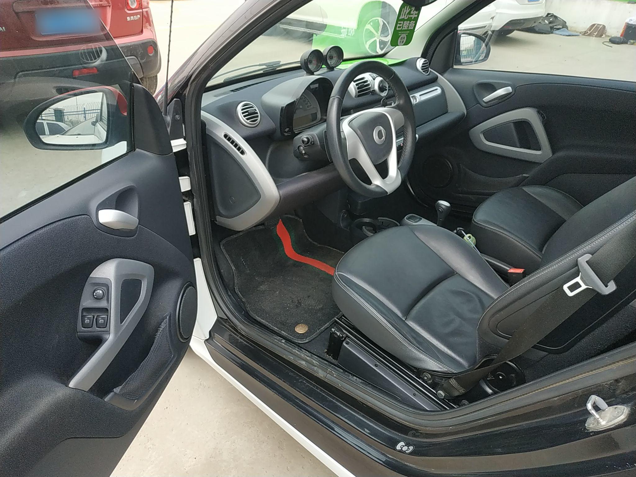 smart fortwo 2011款 1.0T 硬顶激情版