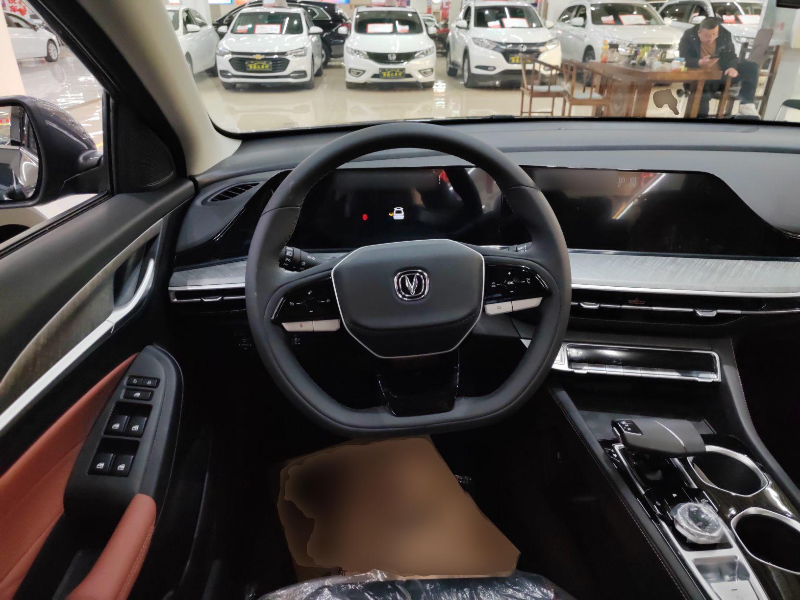 长安 逸动 2022款 PLUS 蓝鲸NE 1.4T GDI DCT尊贵版