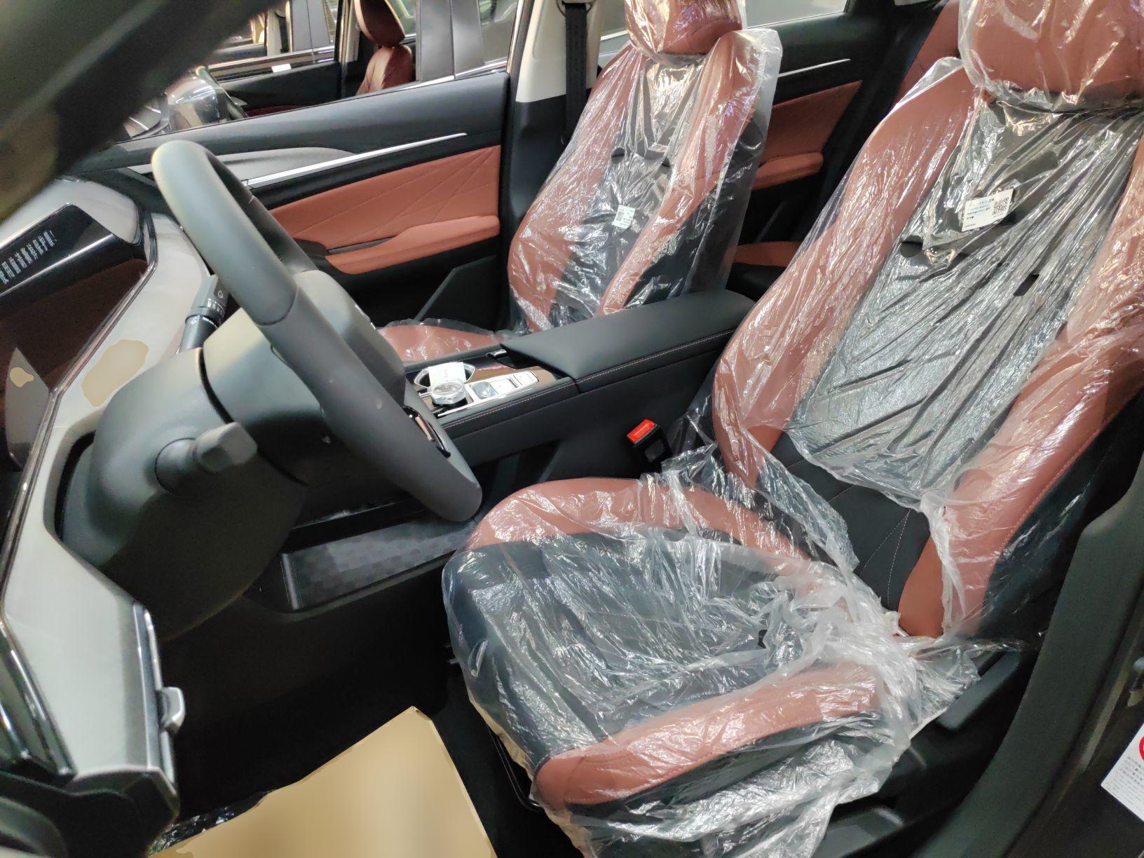 长安 逸动 2022款 PLUS 蓝鲸NE 1.4T GDI DCT尊贵版