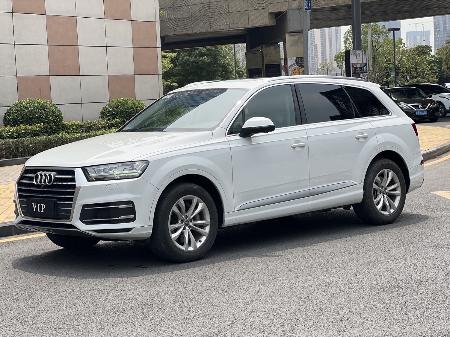 奥迪Q7 2018款 40 TFSI 舒适型(进口)