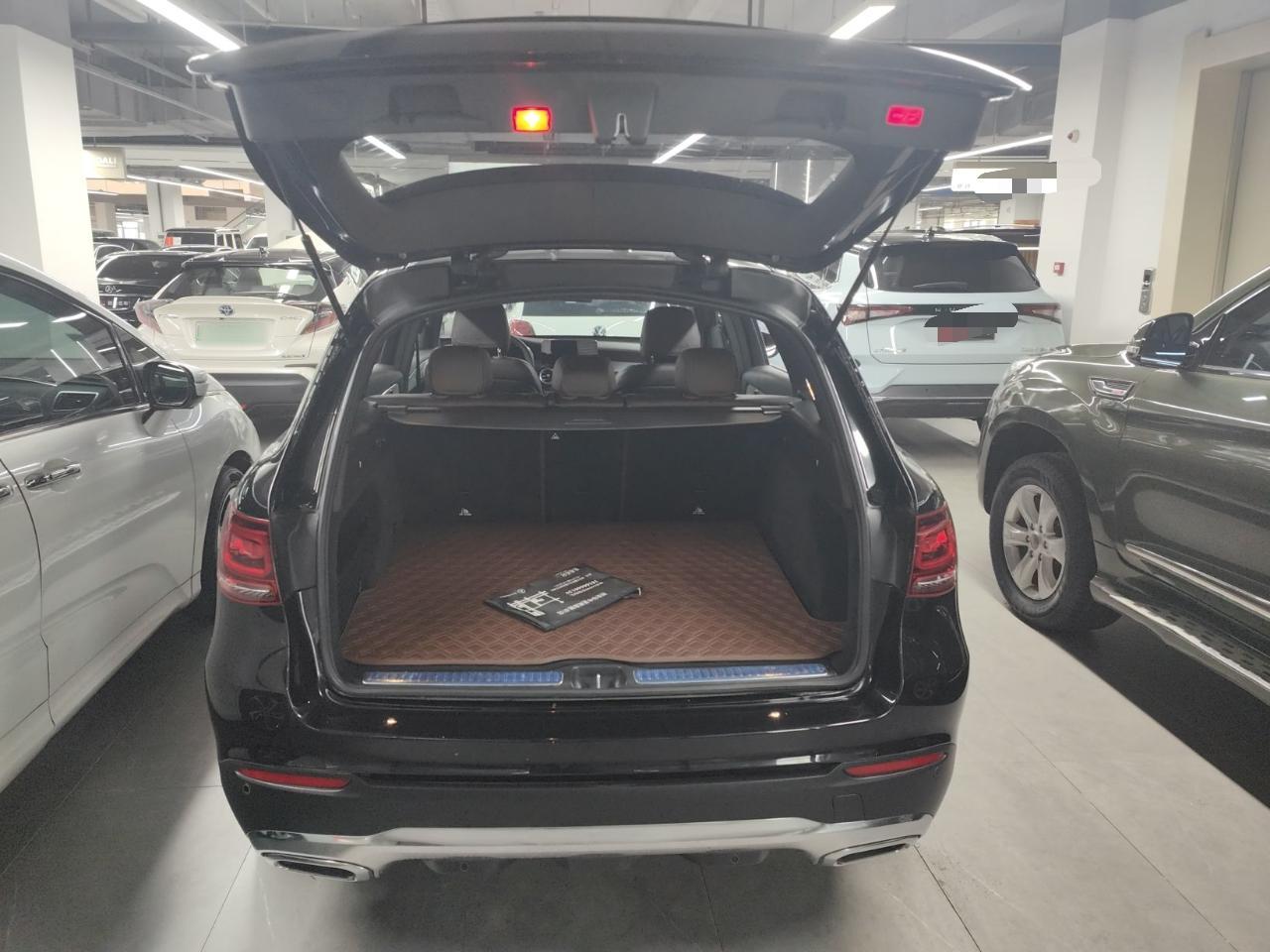 奔驰GLC级 2020款 改款 GLC 260 L 4MATIC 豪华型