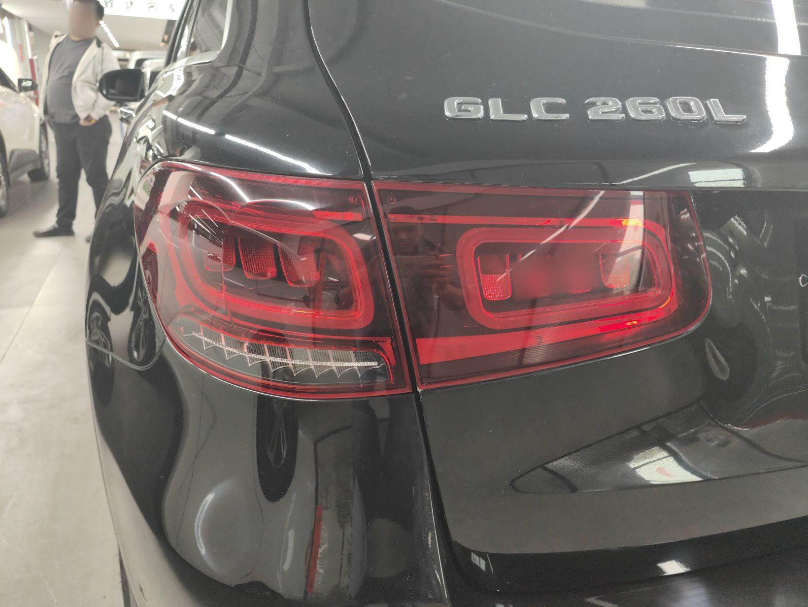 奔驰GLC级 2020款 改款 GLC 260 L 4MATIC 豪华型