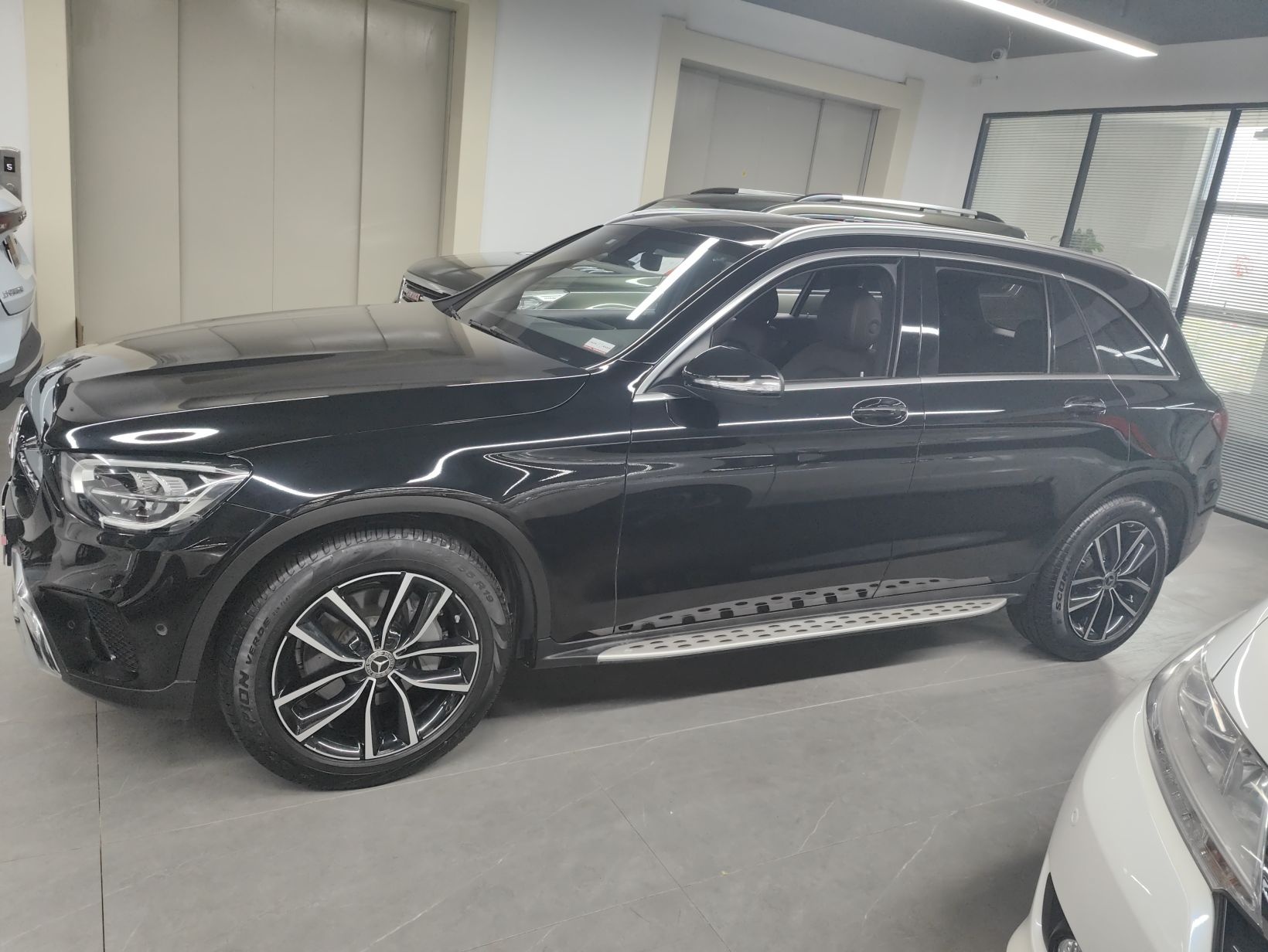 奔驰GLC级 2020款 改款 GLC 260 L 4MATIC 豪华型