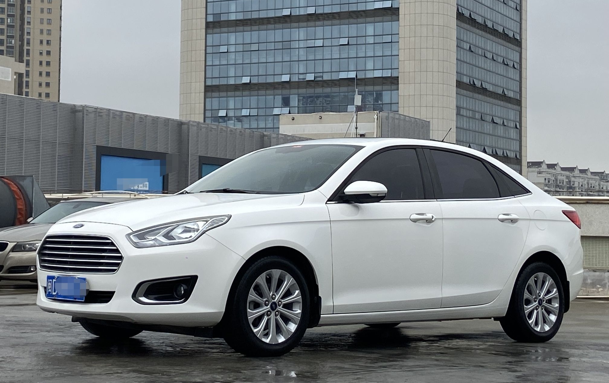 福特 福睿斯 2015款 1.5L 自动时尚型