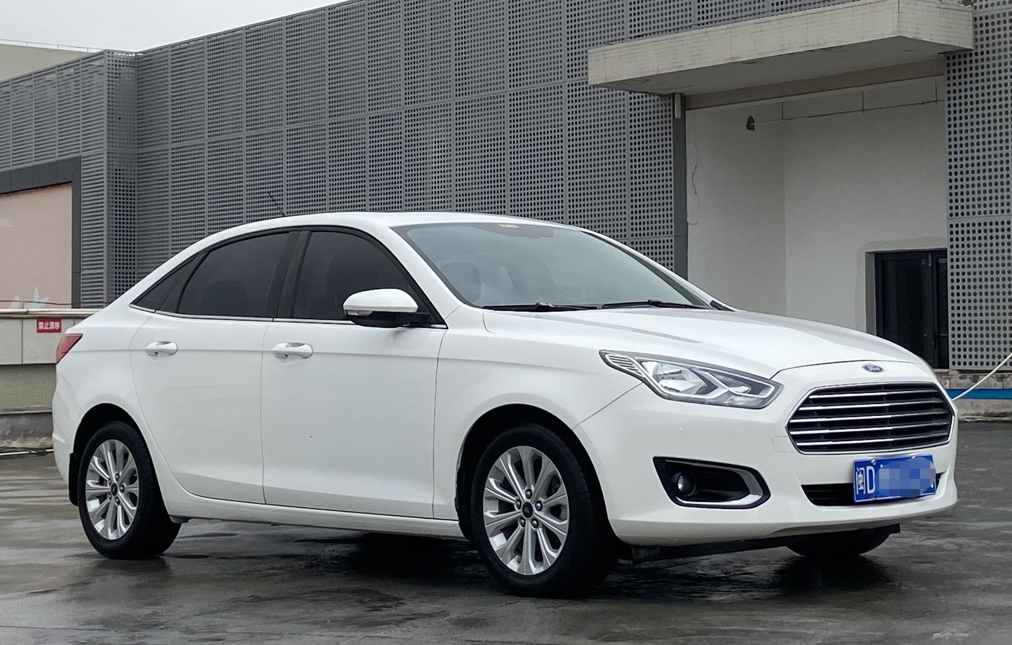 福特 福睿斯 2015款 1.5L 自动时尚型