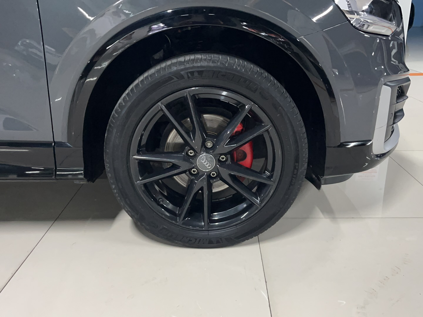 奥迪Q2L 2020款 35 TFSI 时尚动感型