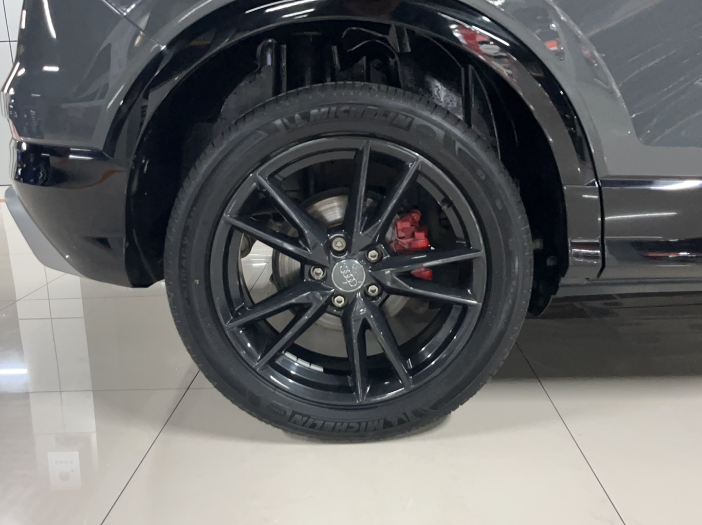 奥迪Q2L 2020款 35 TFSI 时尚动感型