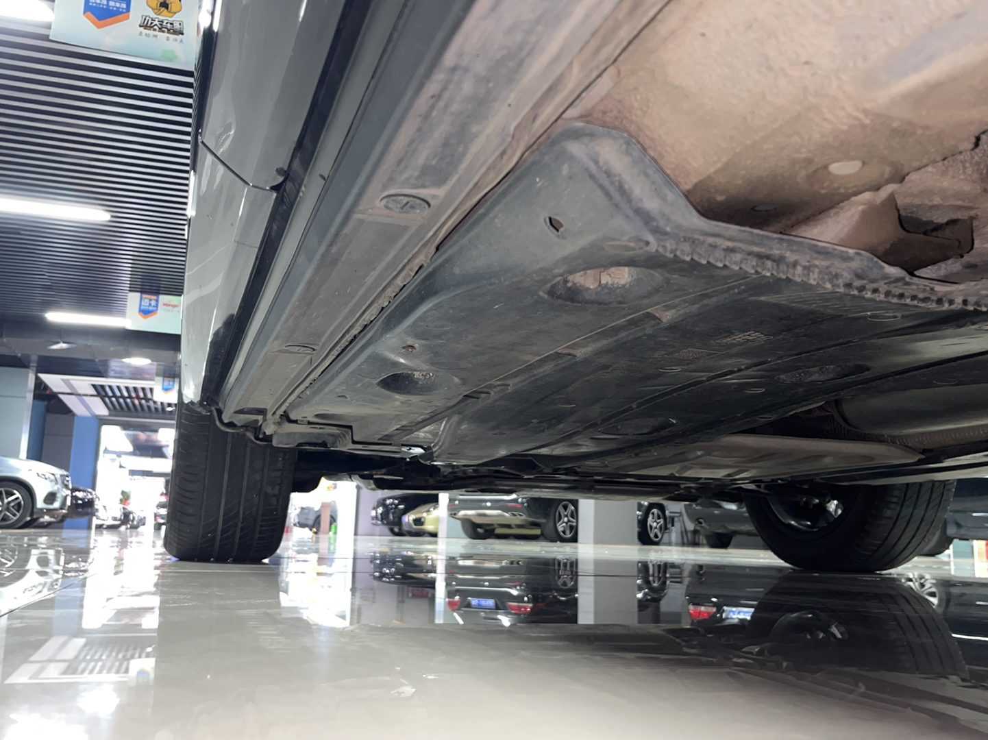 奥迪Q2L 2020款 35 TFSI 时尚动感型