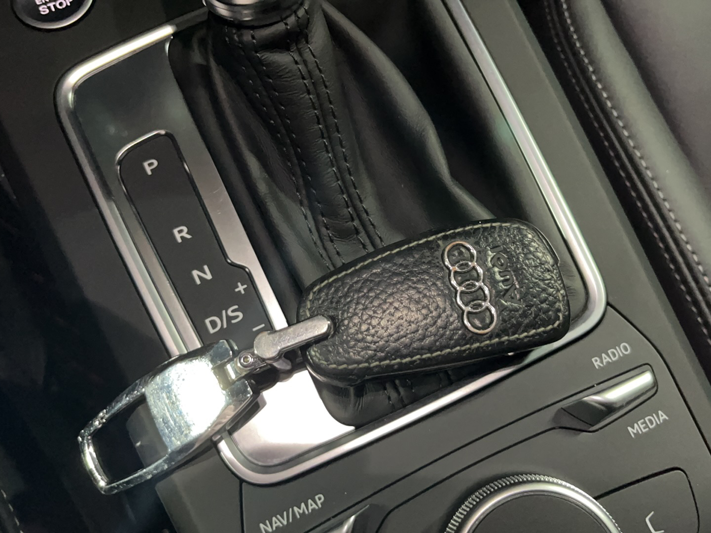 奥迪Q2L 2020款 35 TFSI 时尚动感型