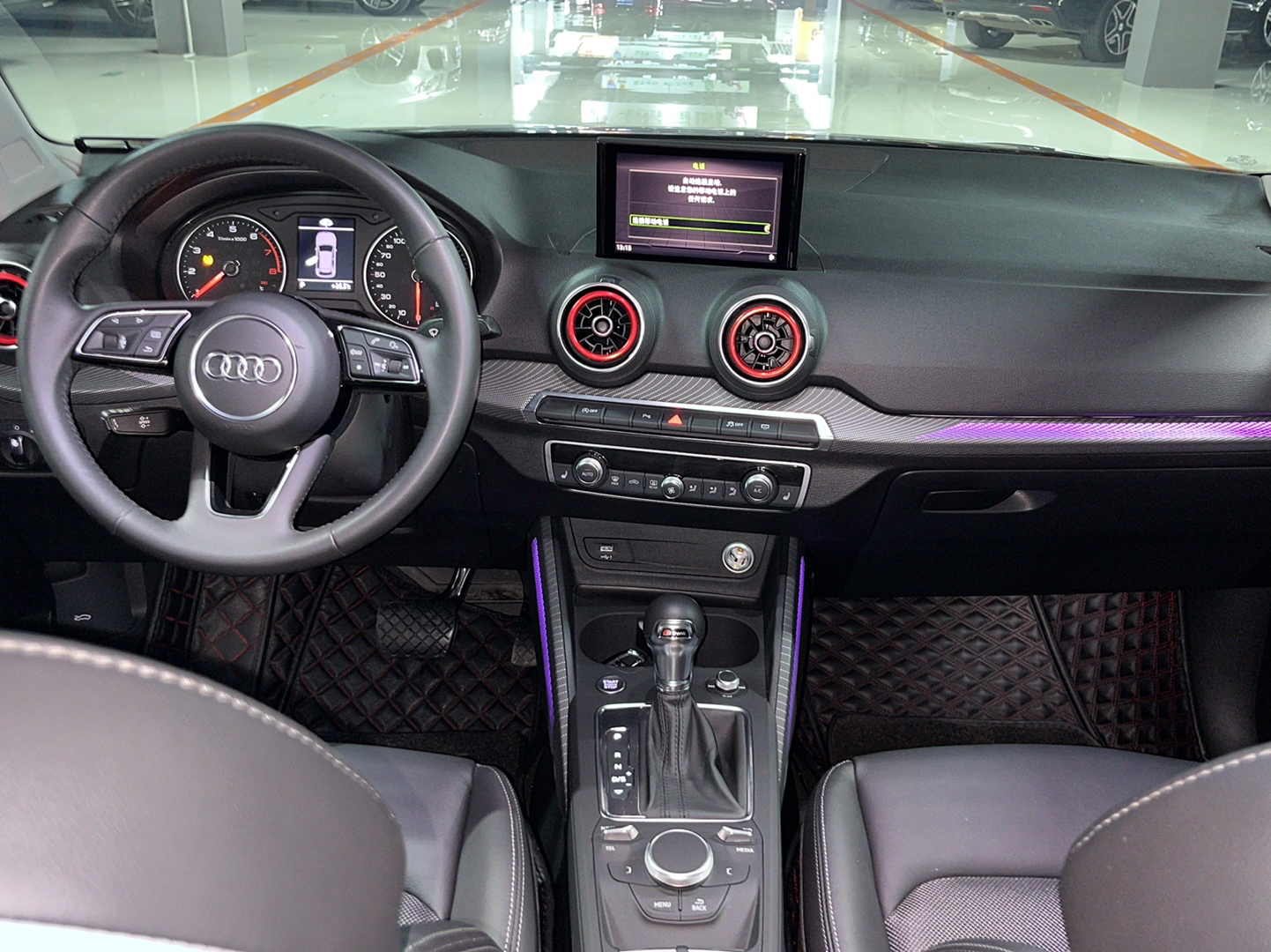 奥迪Q2L 2020款 35 TFSI 时尚动感型